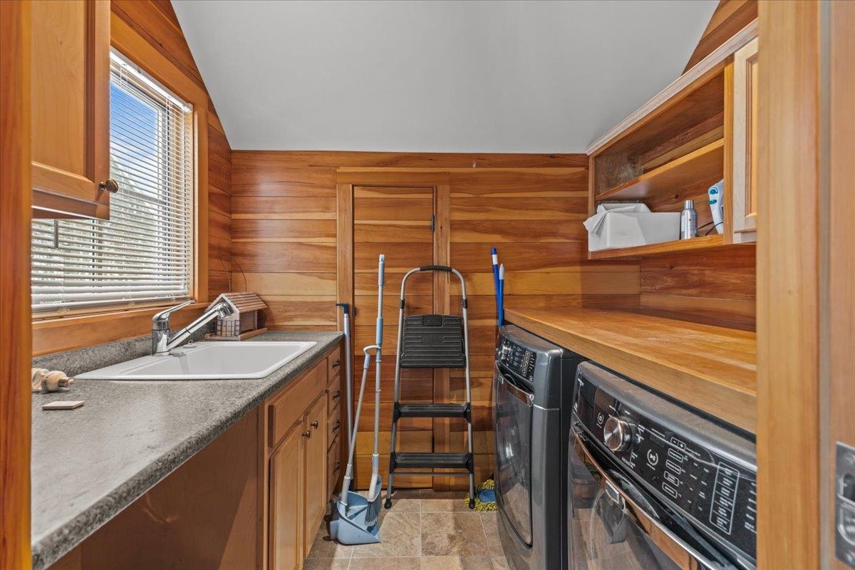 1016 Kew Vasseur Road Property Photo 47