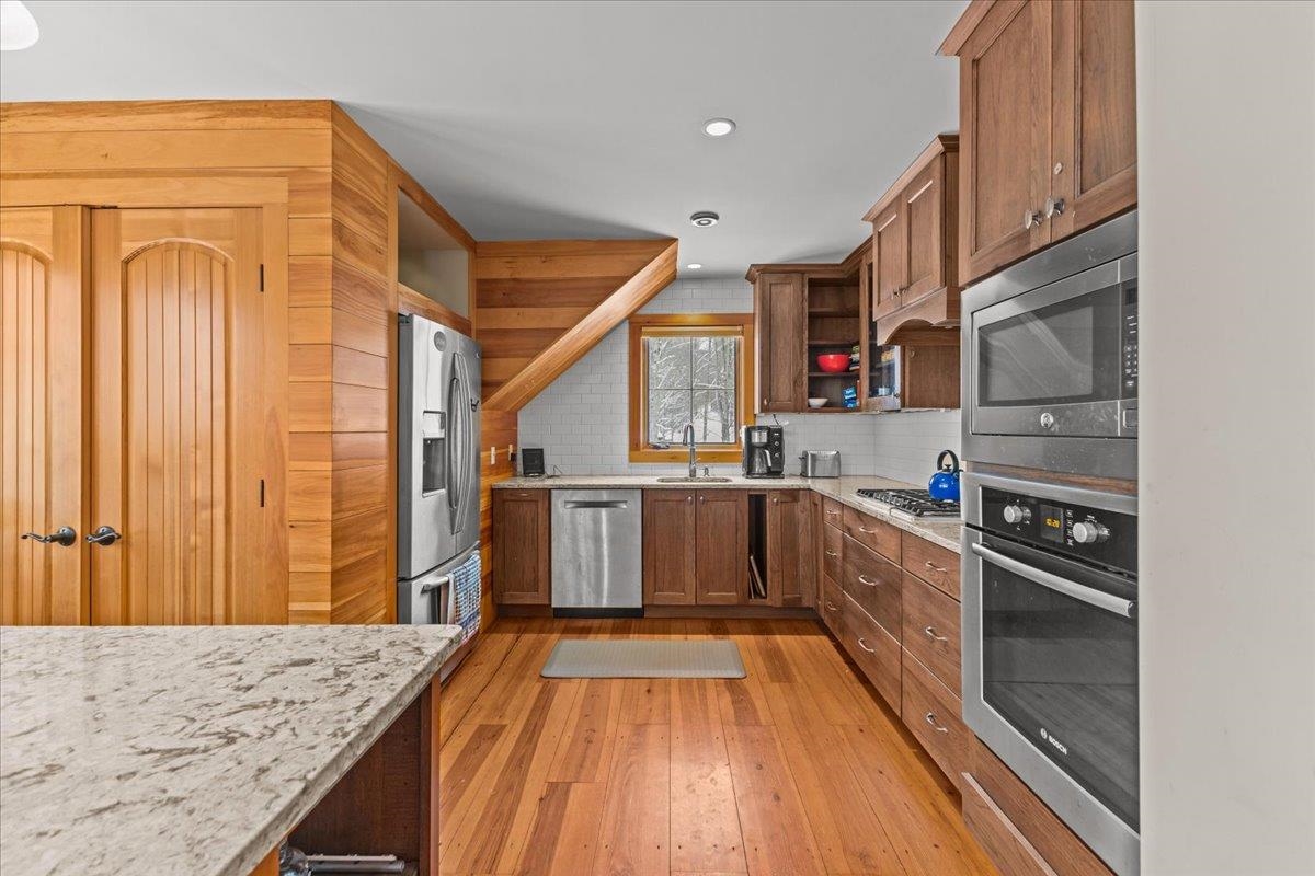 1016 Kew Vasseur Road Property Photo 49