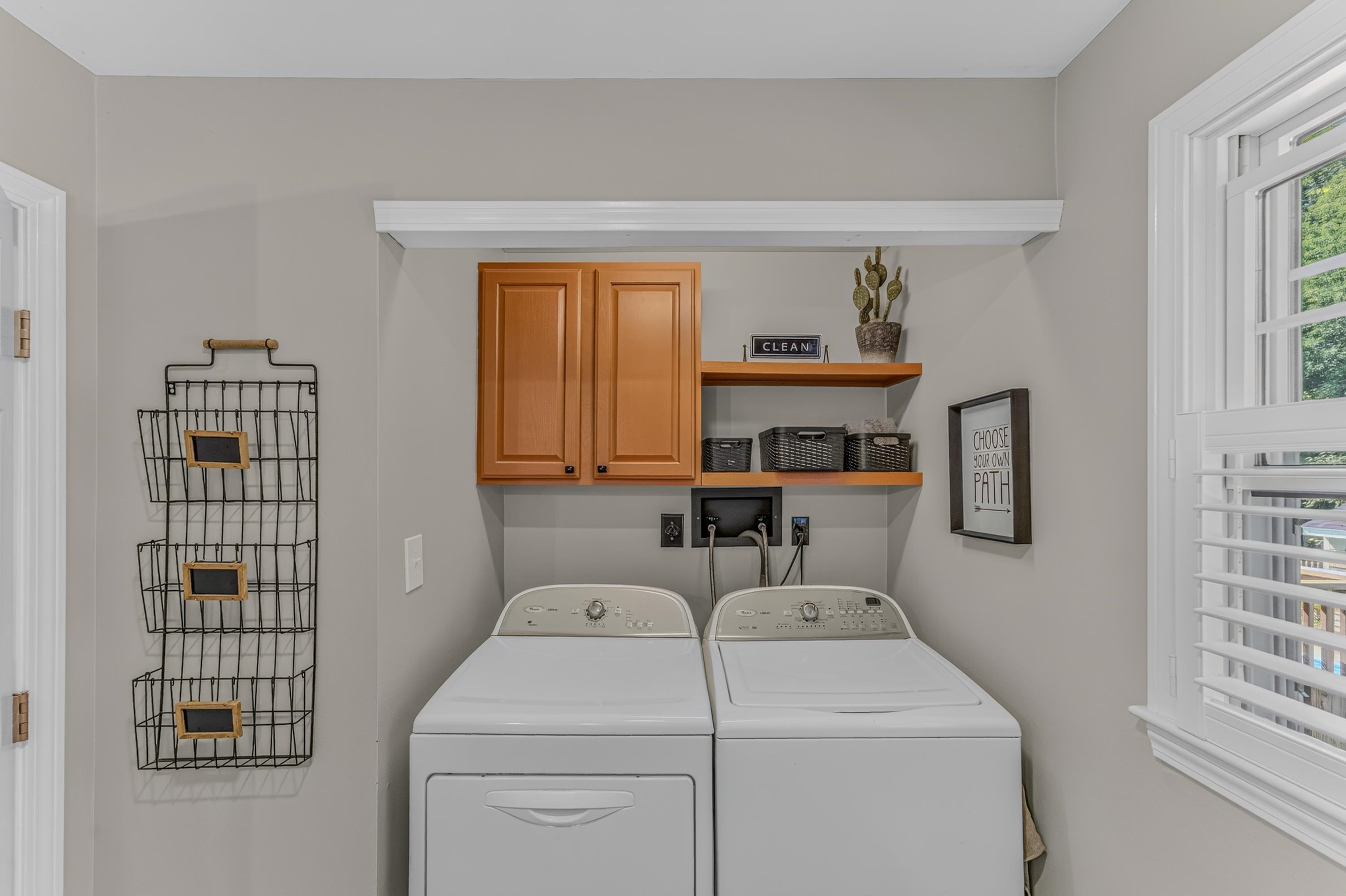 281 Oak Hill Avenue Property Photo 25