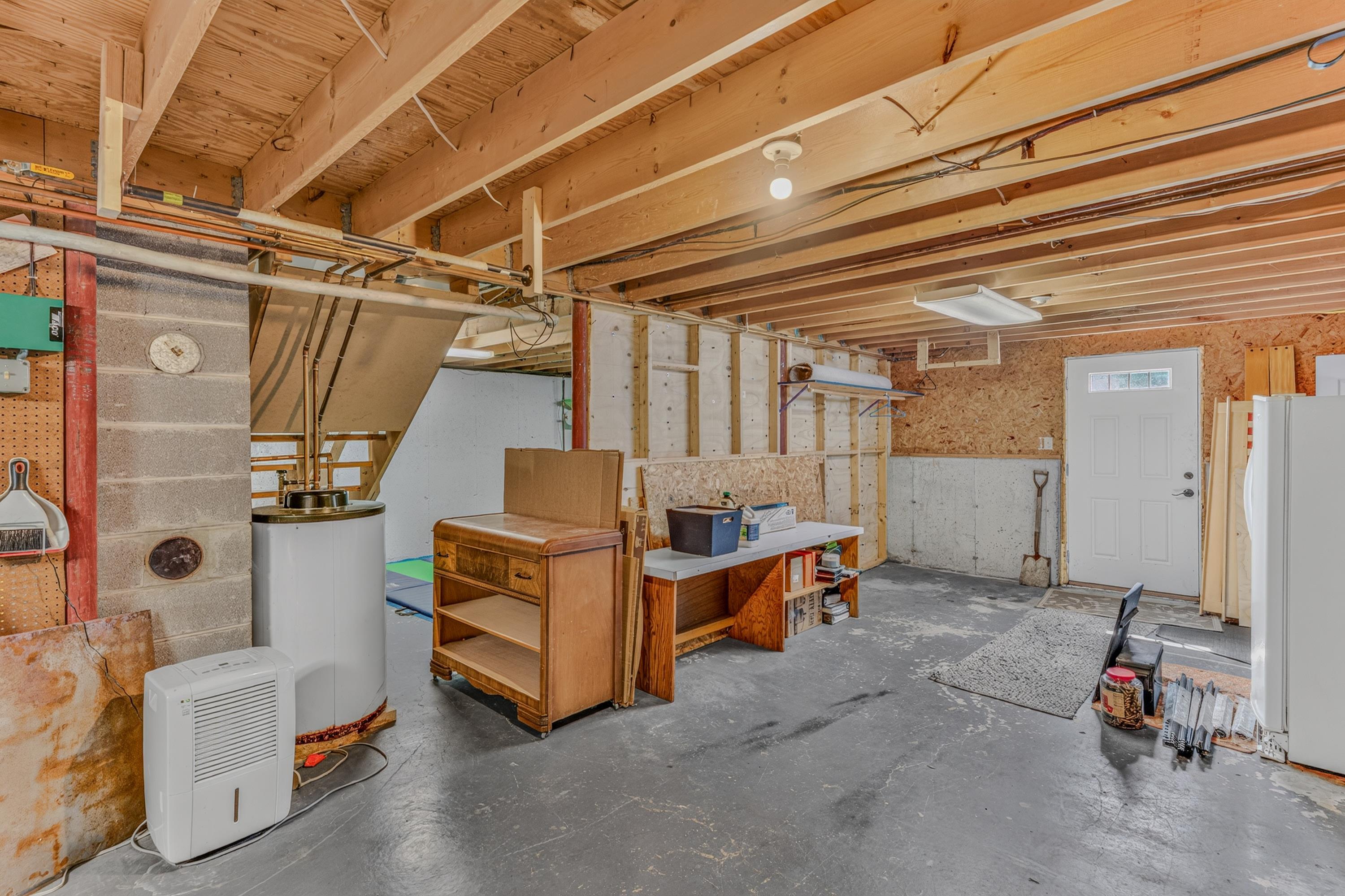 281 Oak Hill Avenue Property Photo 41