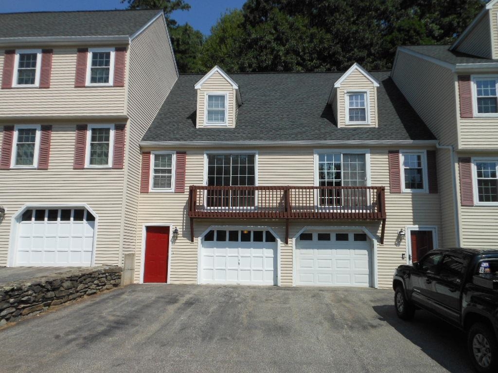 26 Hawkstead Hollow Property Photo 1