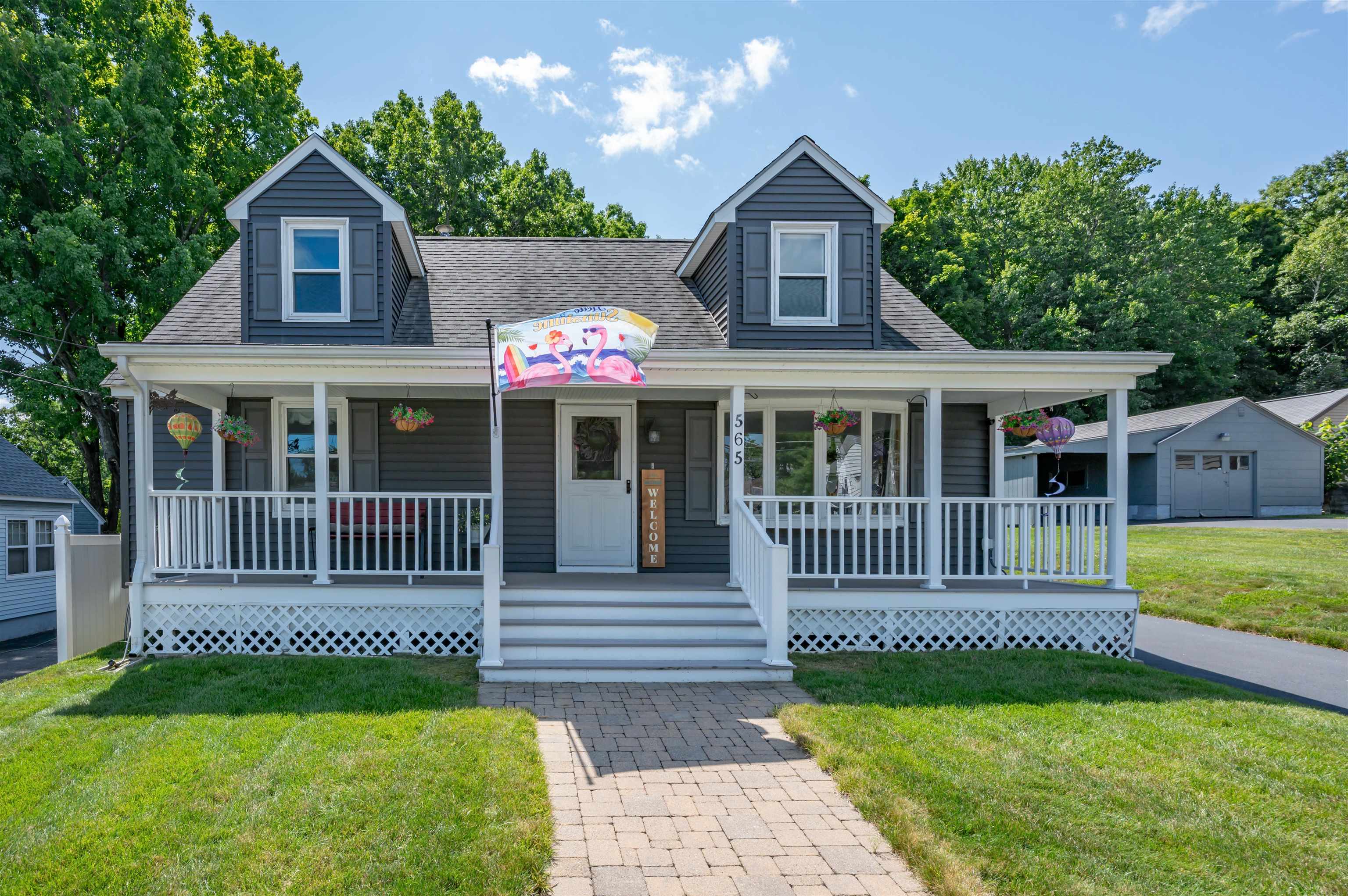 565 Vinton Street Property Photo 1