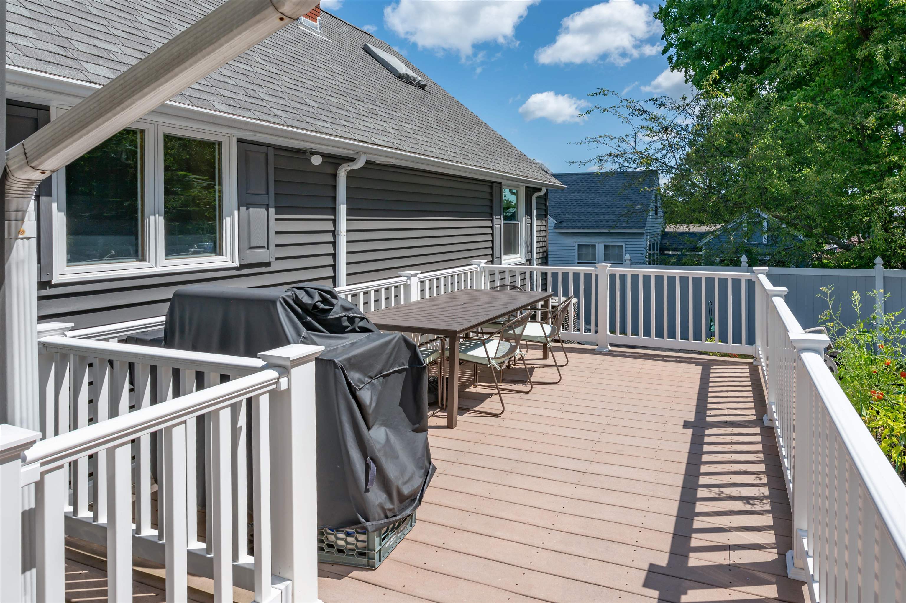 565 Vinton Street Property Photo 22
