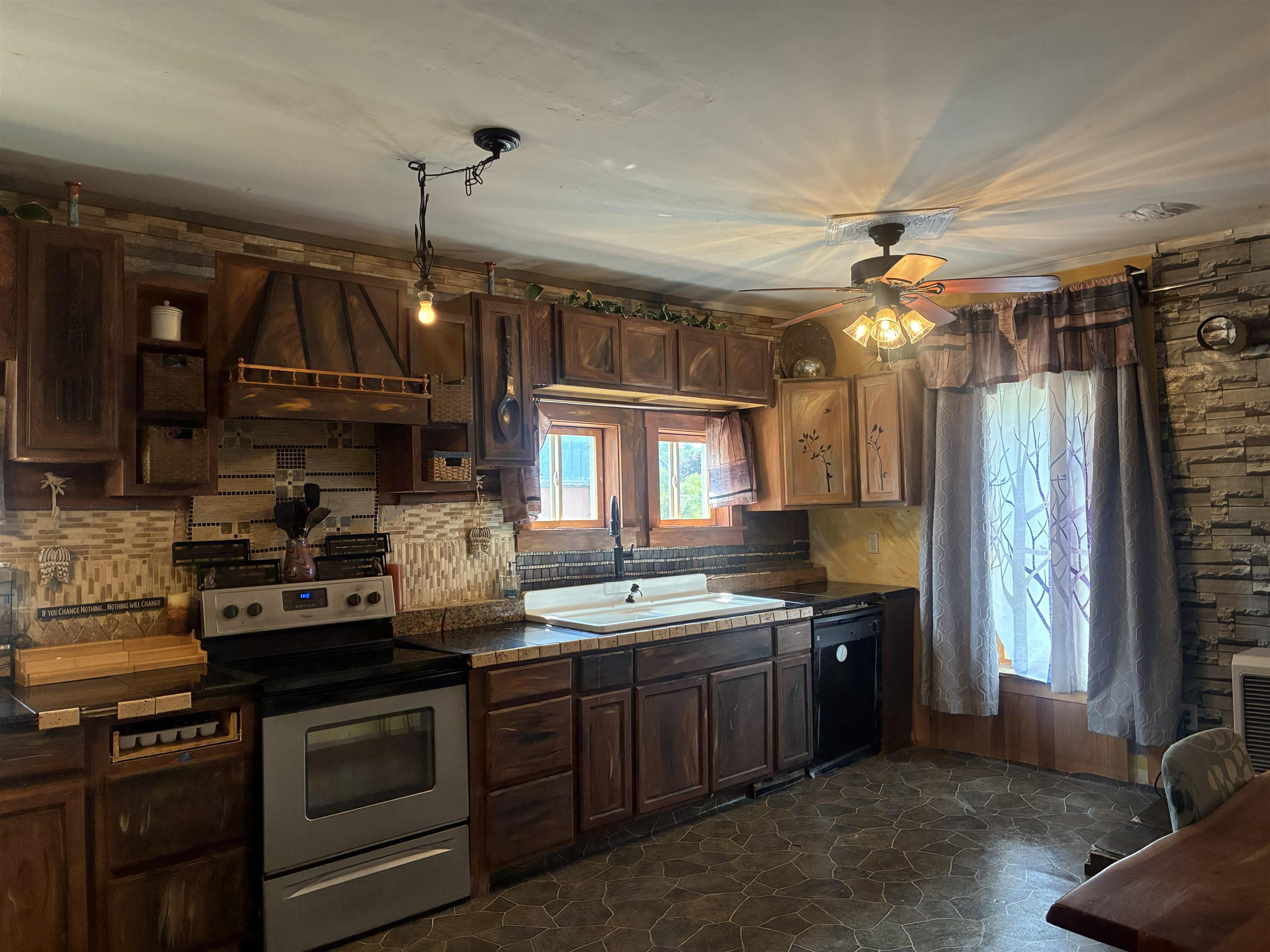 16 Carnes Road Property Photo 12