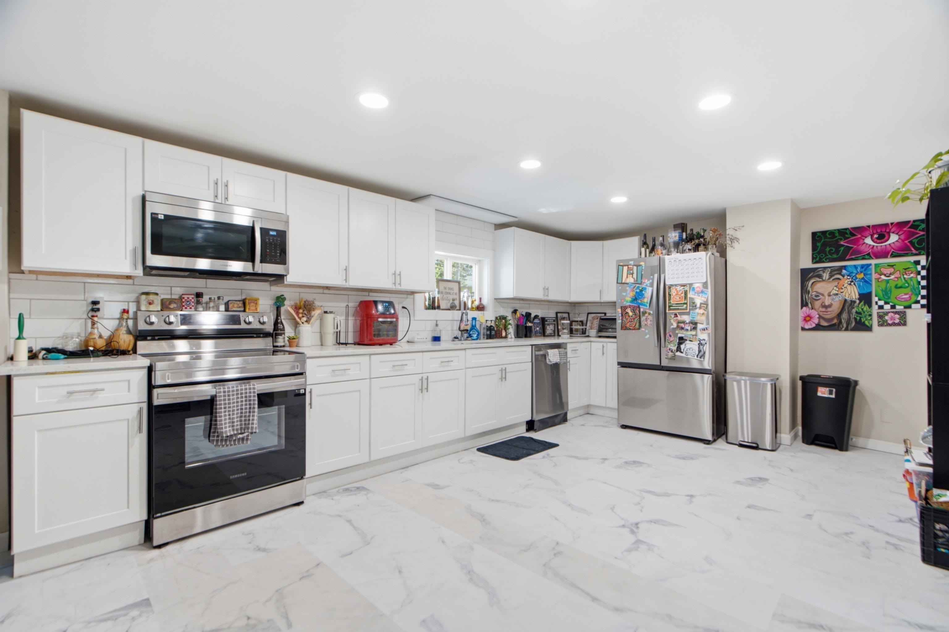 244 North Champlain Street Property Photo 8