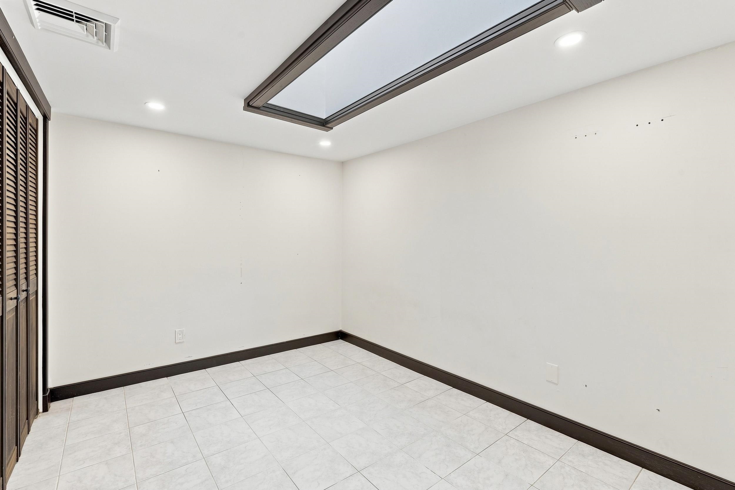 213 Long Pond Road Property Photo 17