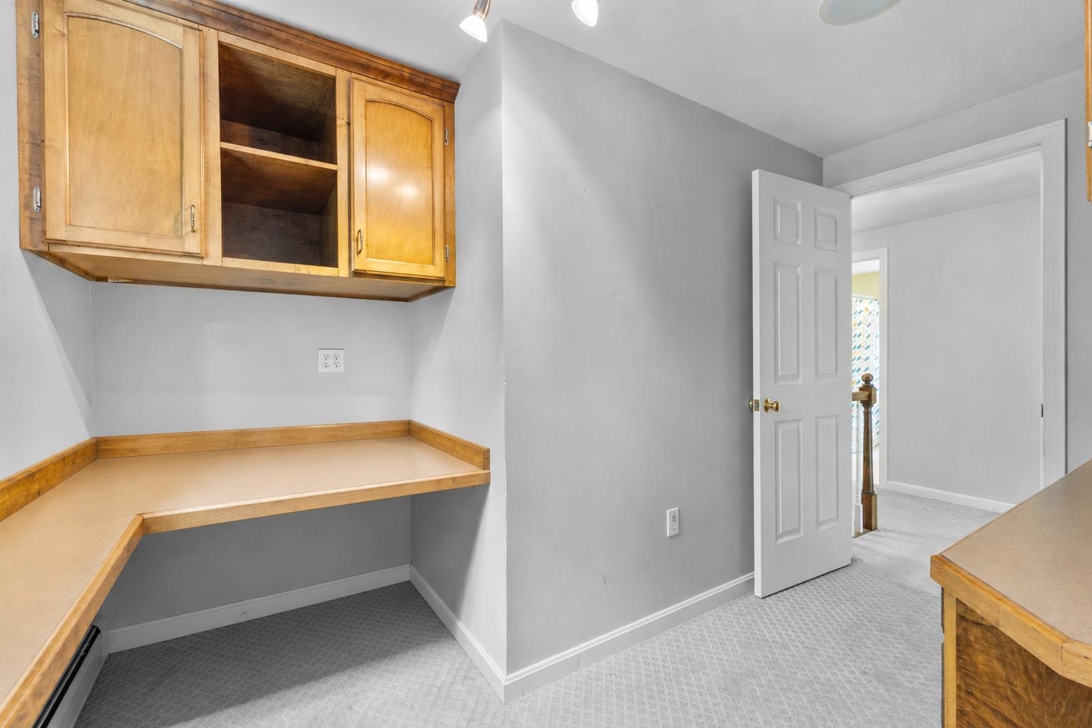 15 Hills Road Property Photo 26