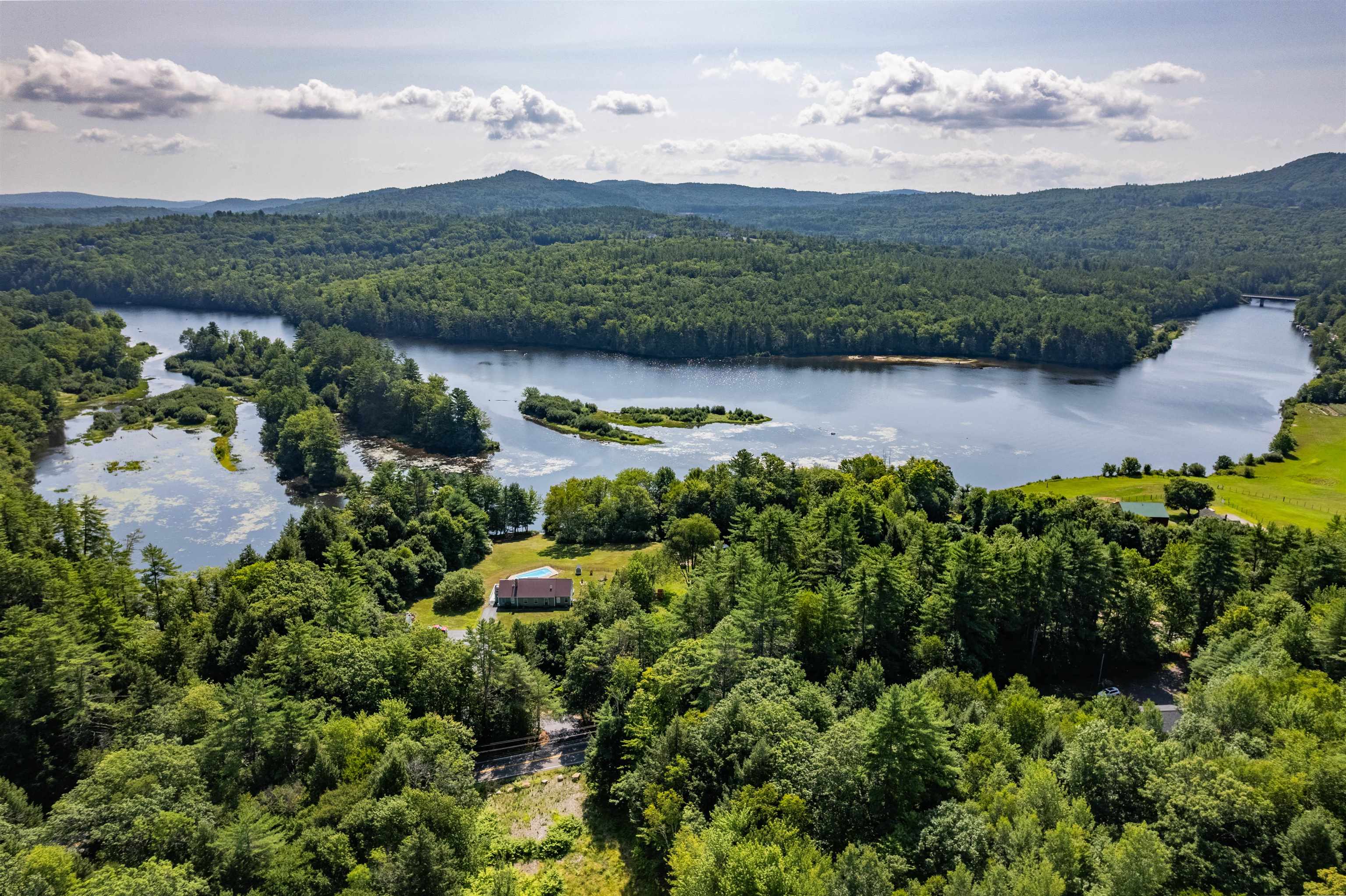 4373 River Road Property Photo 9