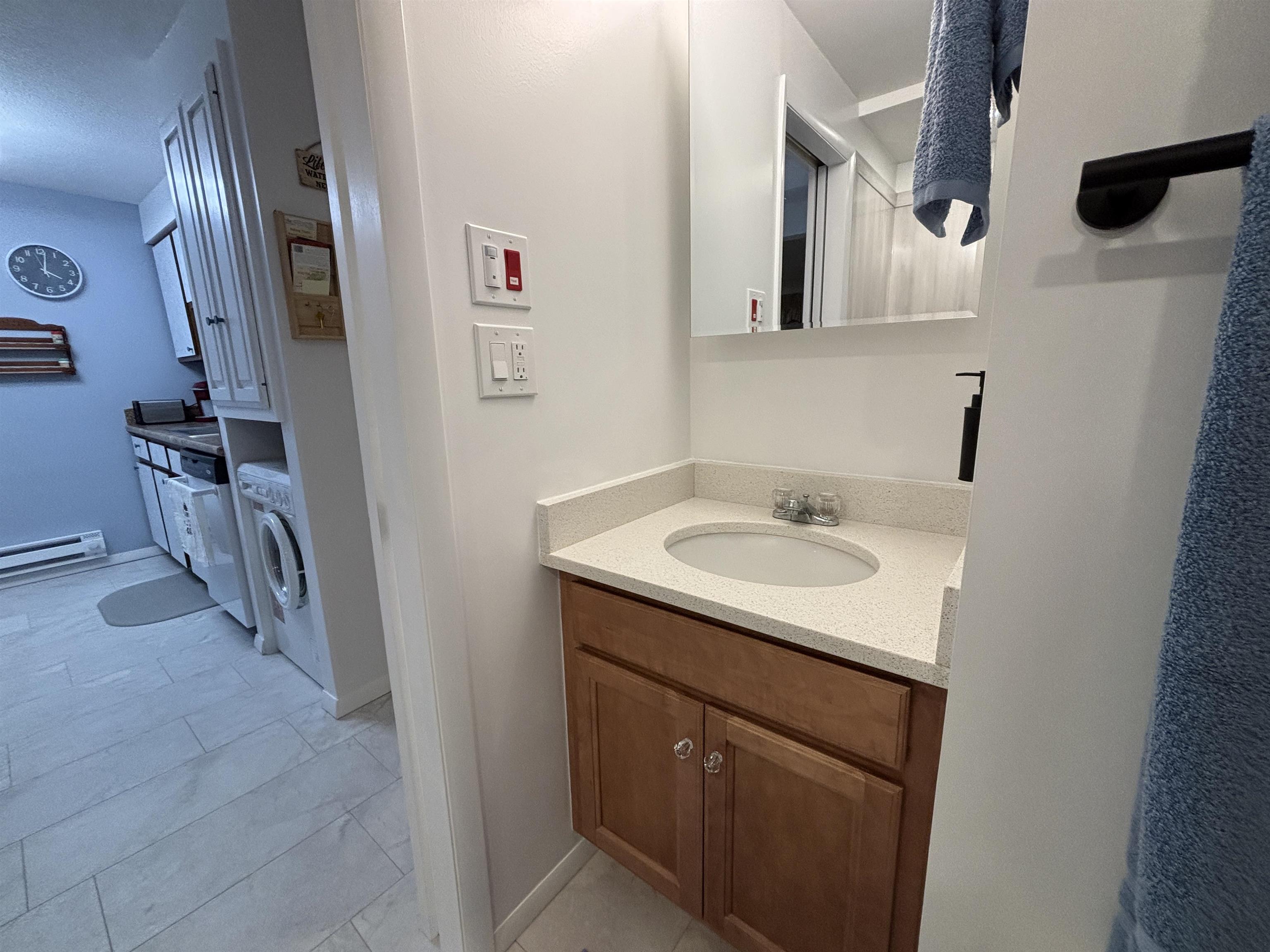 18 Windsor Hill Way Property Photo 11
