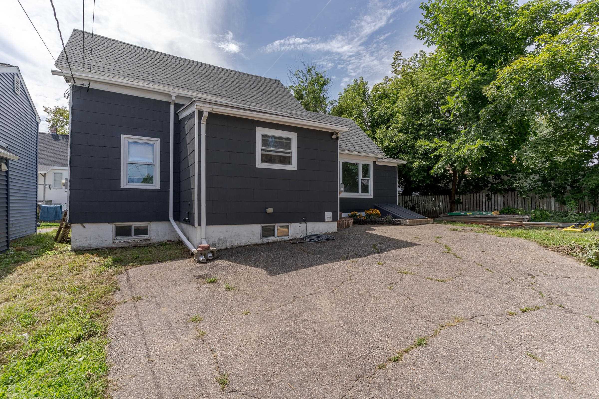257 Main Street Property Photo 16