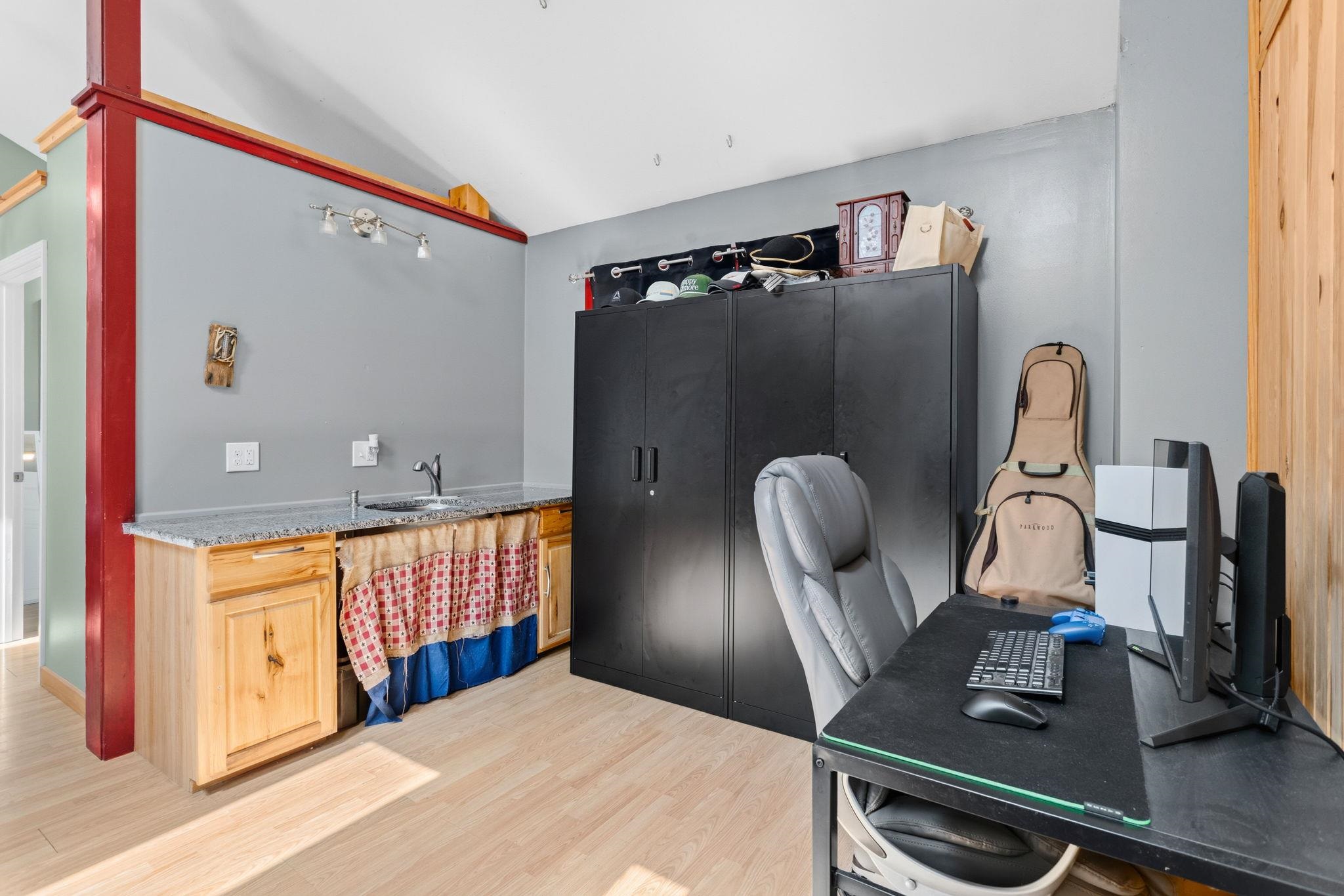 64 Clark Street Property Photo 41