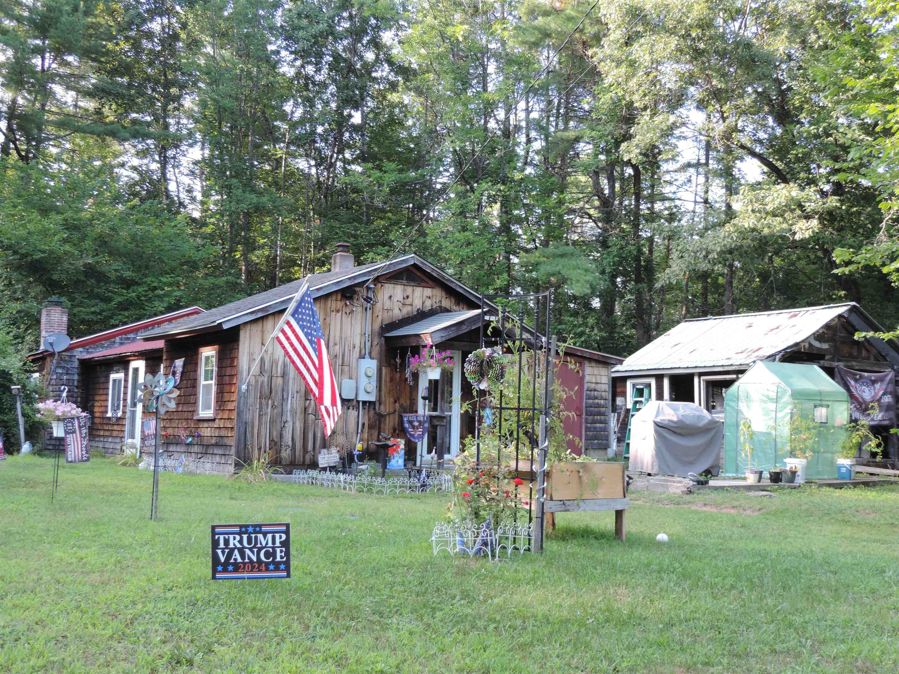 573 Route 103 E Highway Property Photo 1