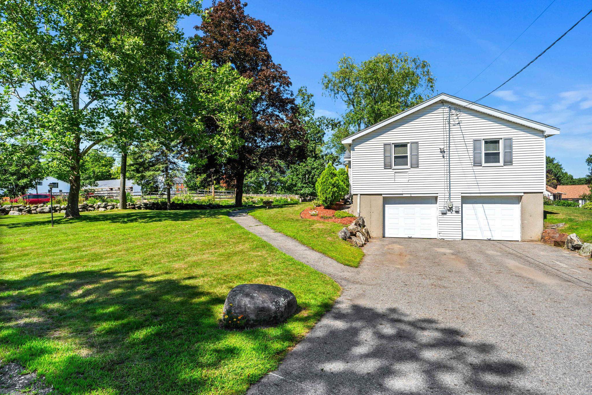 1 Meadow Lane Property Photo 3