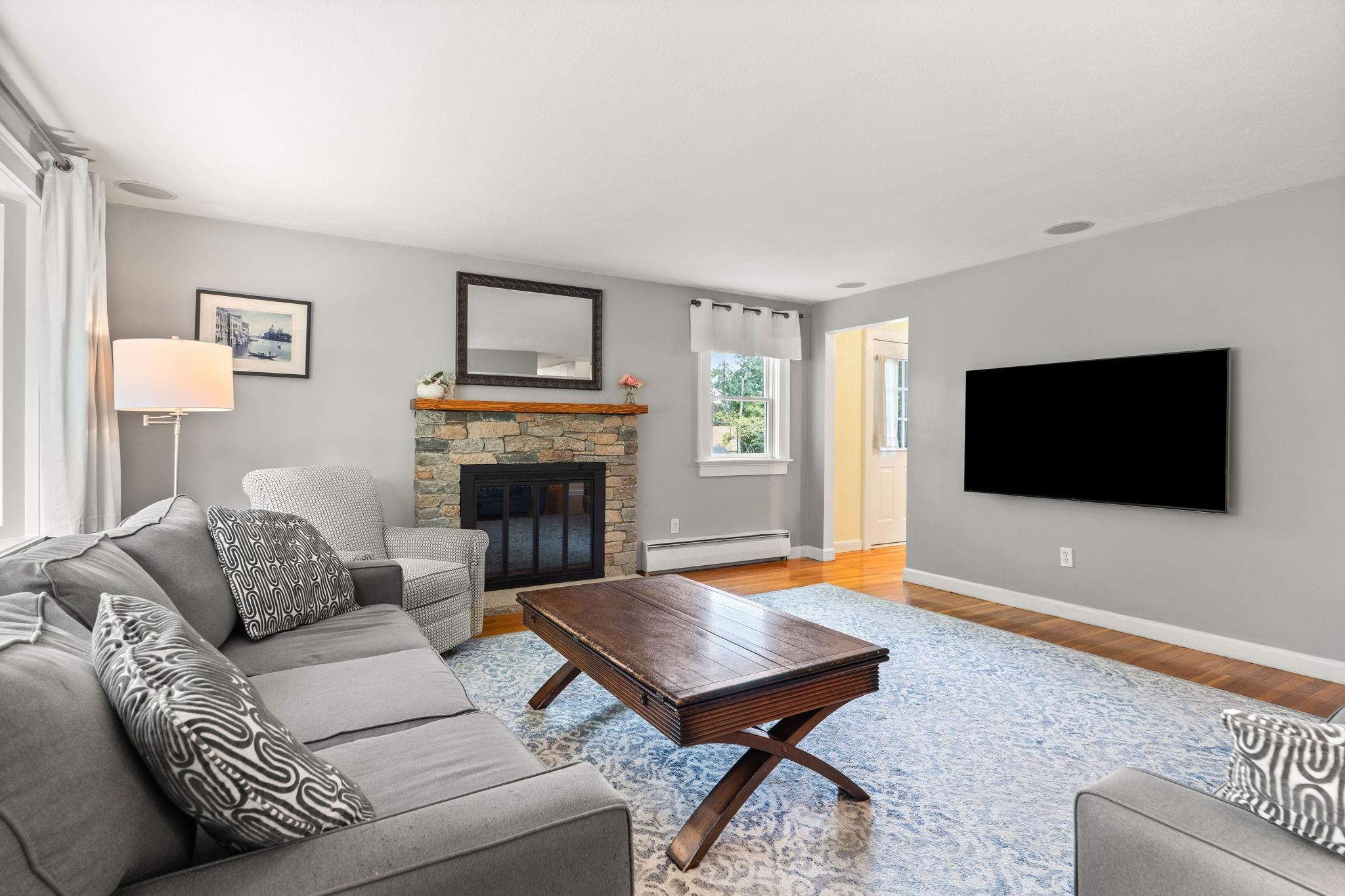 1 Meadow Lane Property Photo 12