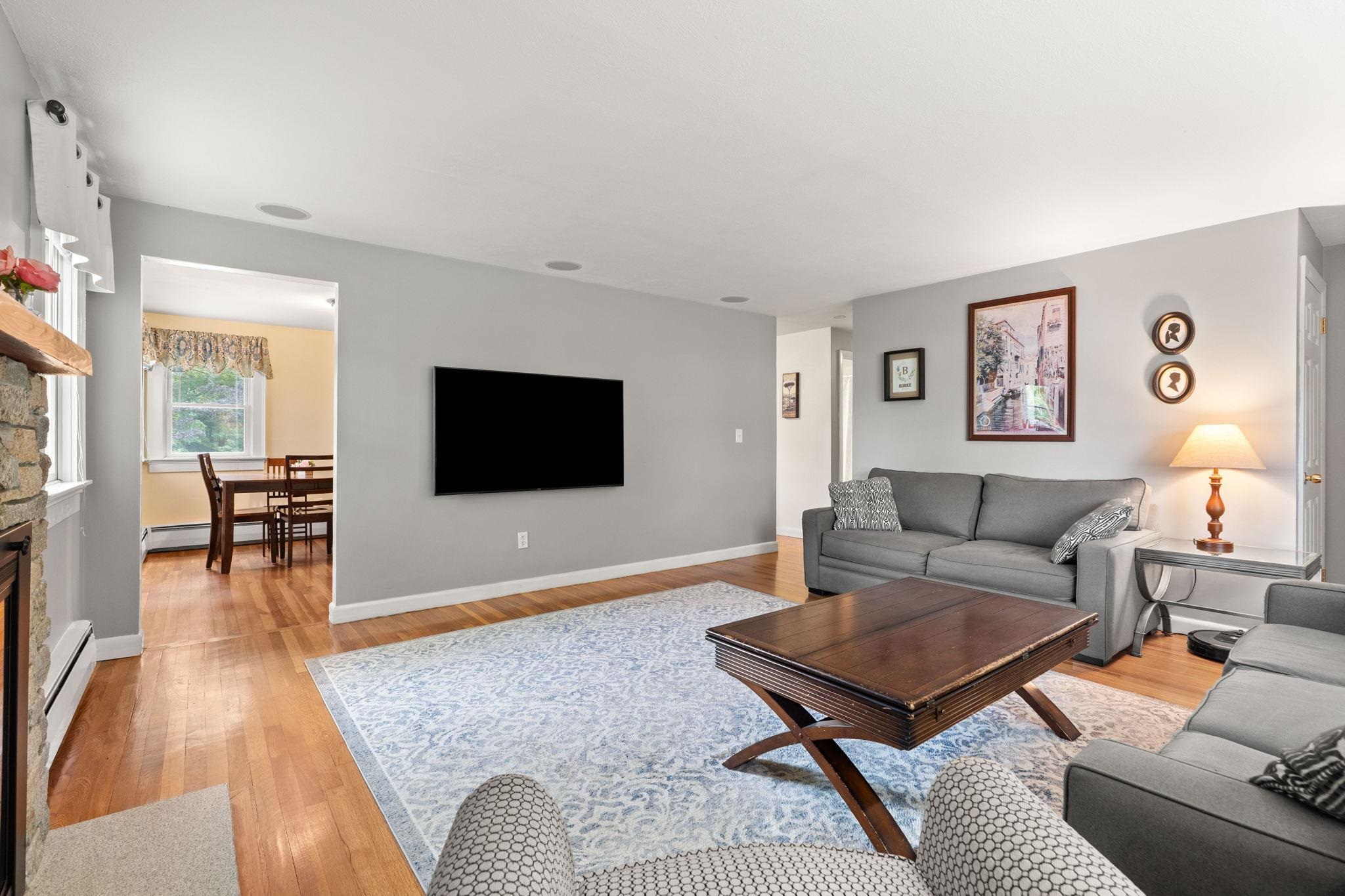 1 Meadow Lane Property Photo 14