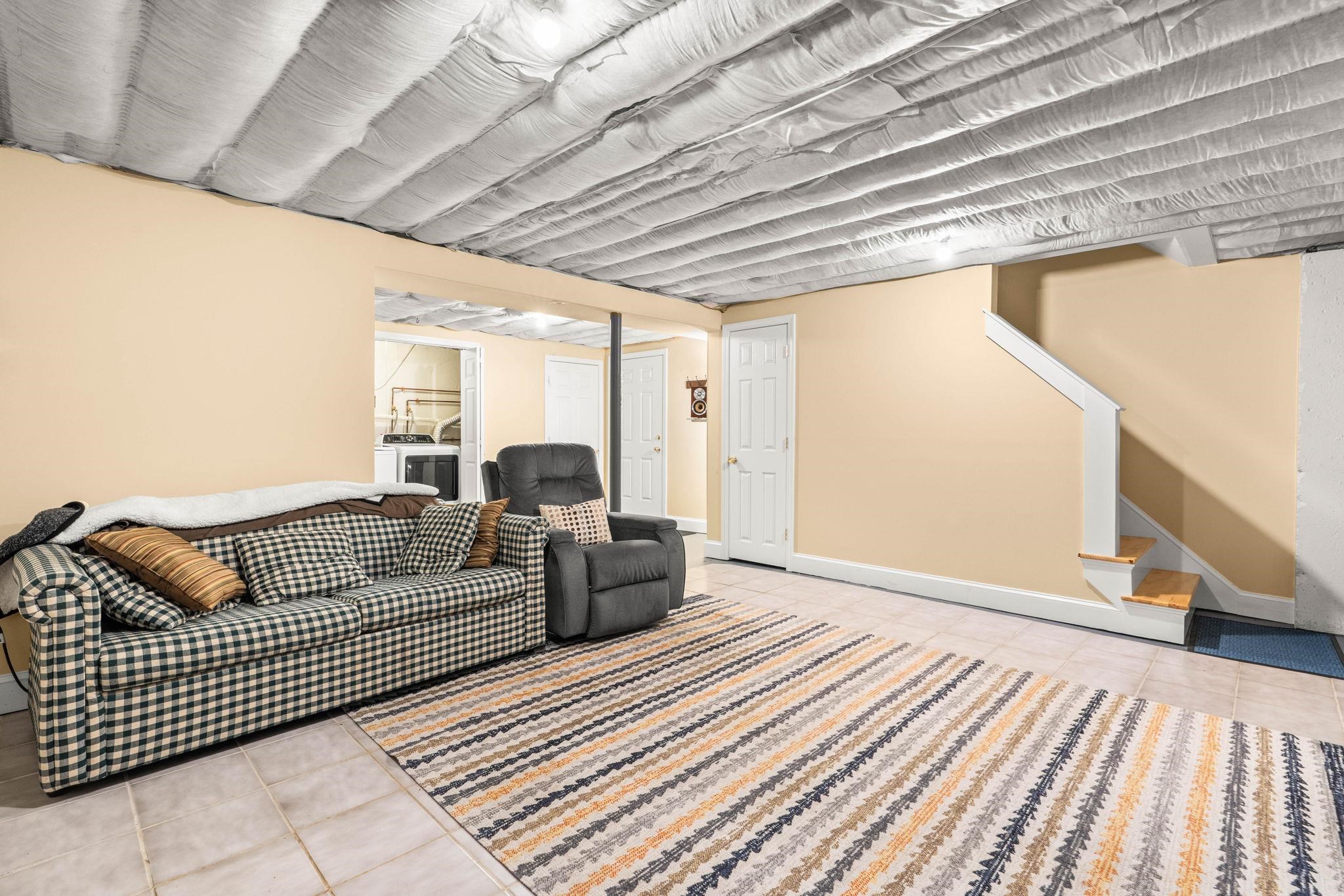 1 Meadow Lane Property Photo 29