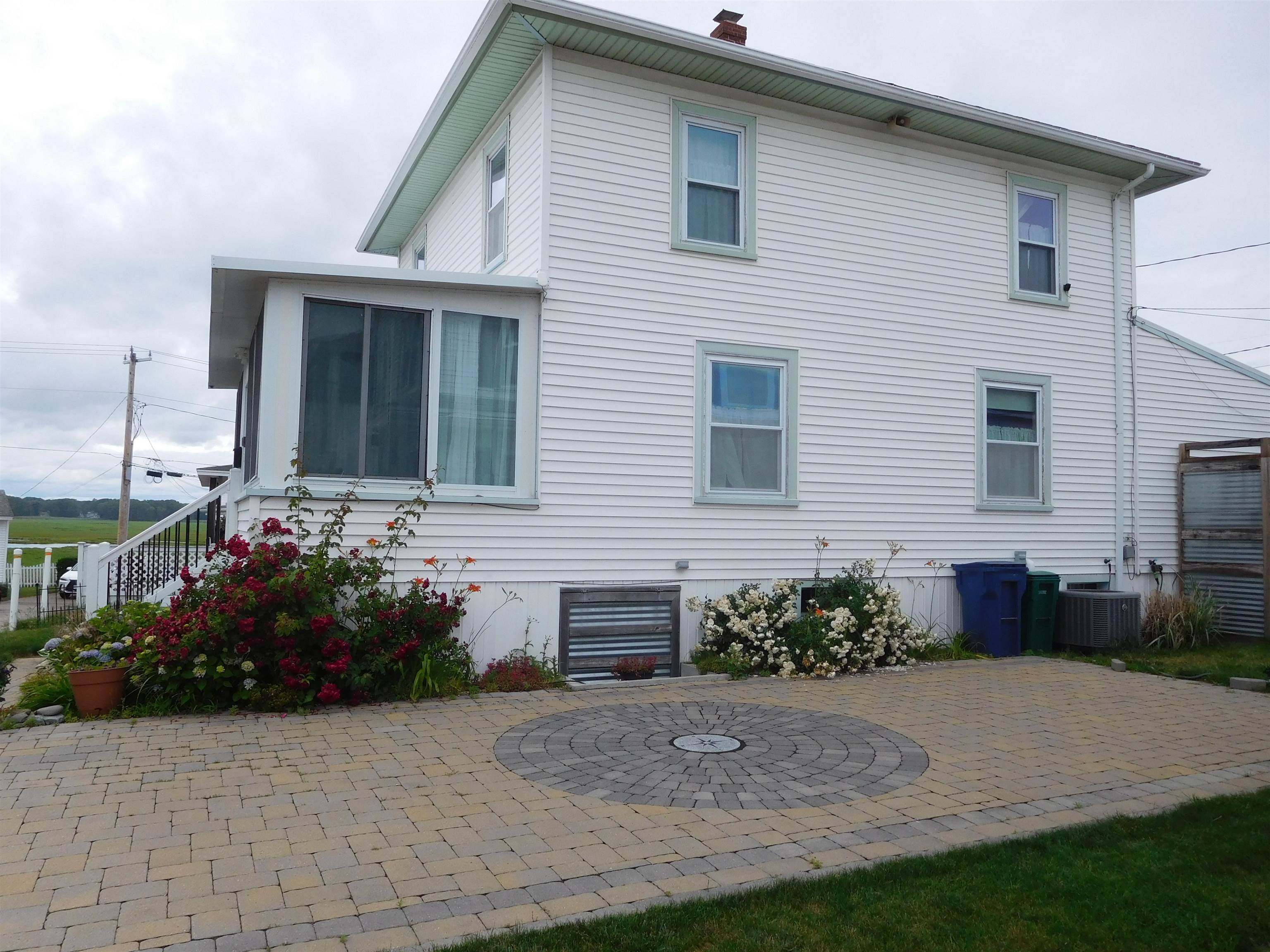 19 Cutler Avenue Property Photo 49