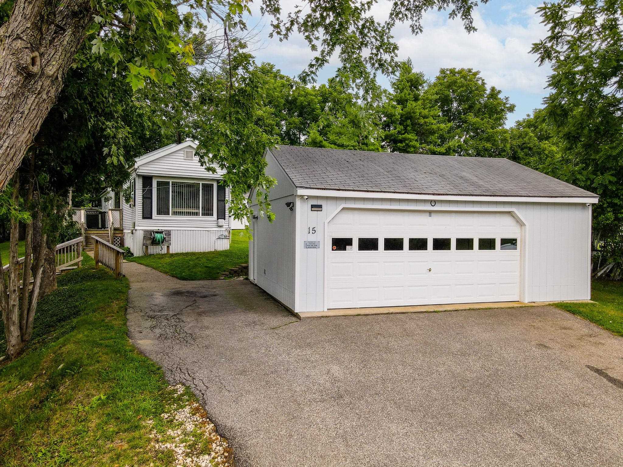15 Evelyn Avenue Property Photo 1