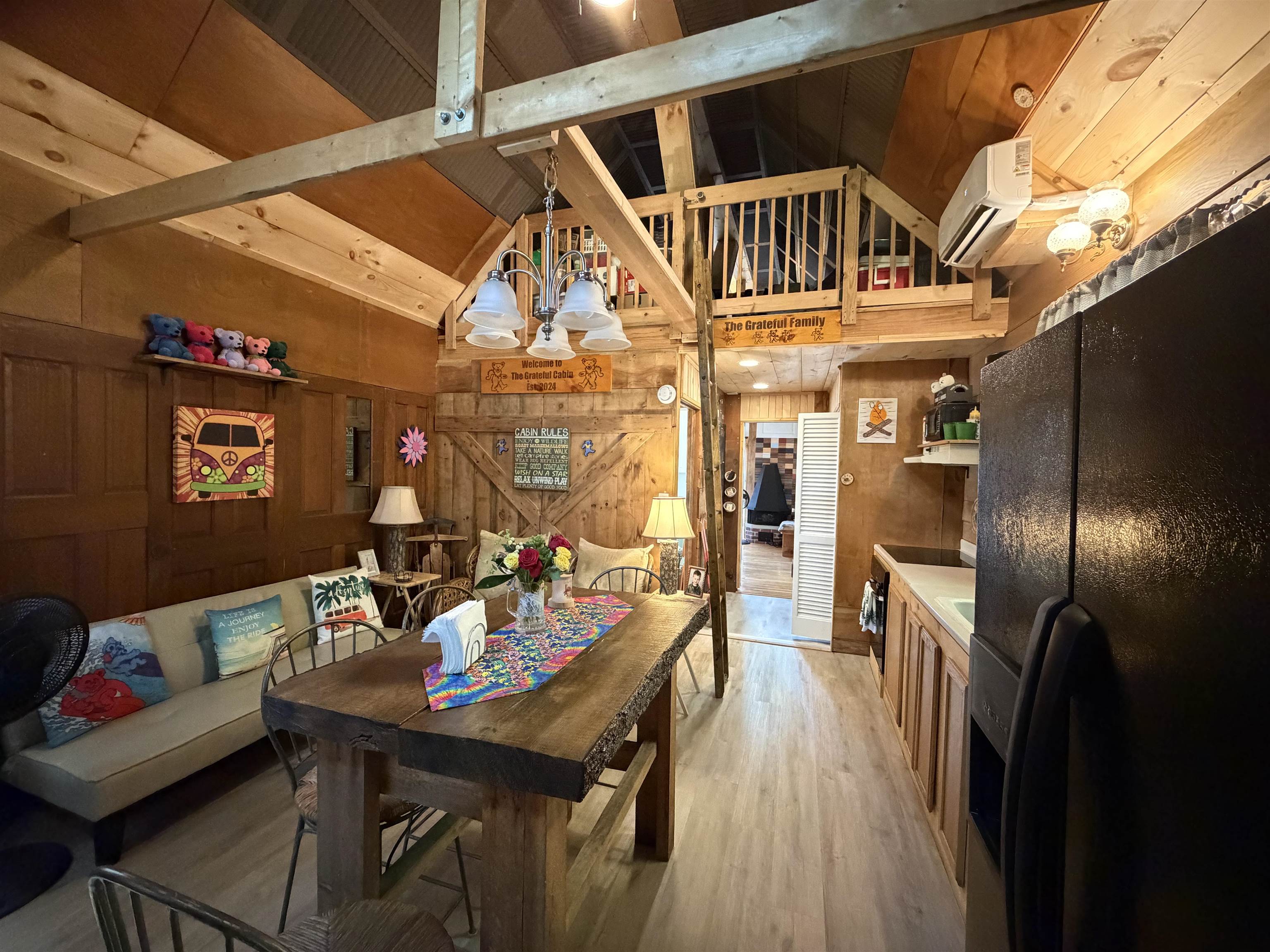 8 Swiftwater Circle Property Photo 7