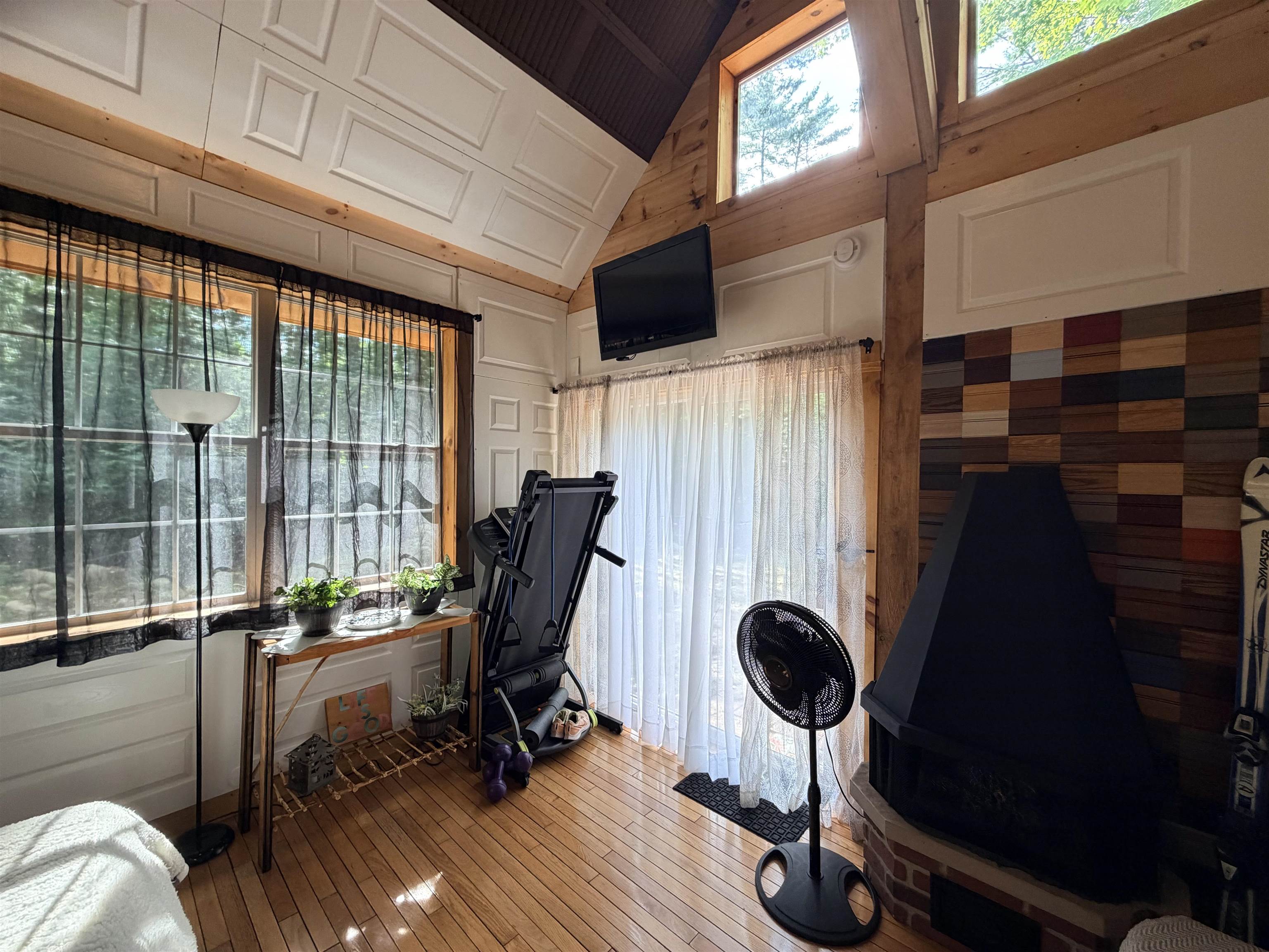 8 Swiftwater Circle Property Photo 19