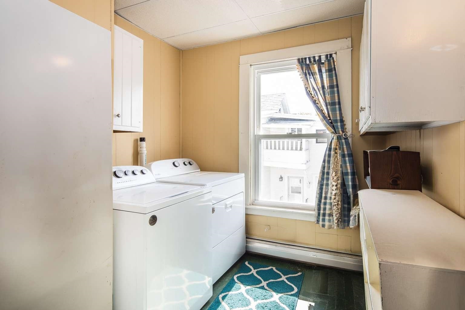 209 State Street Property Photo 14