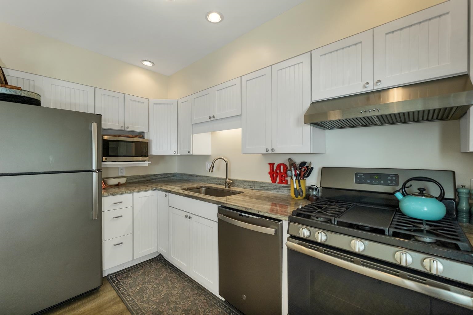 415 High Street Property Photo 2
