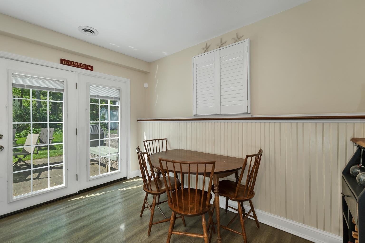 415 High Street Property Photo 8
