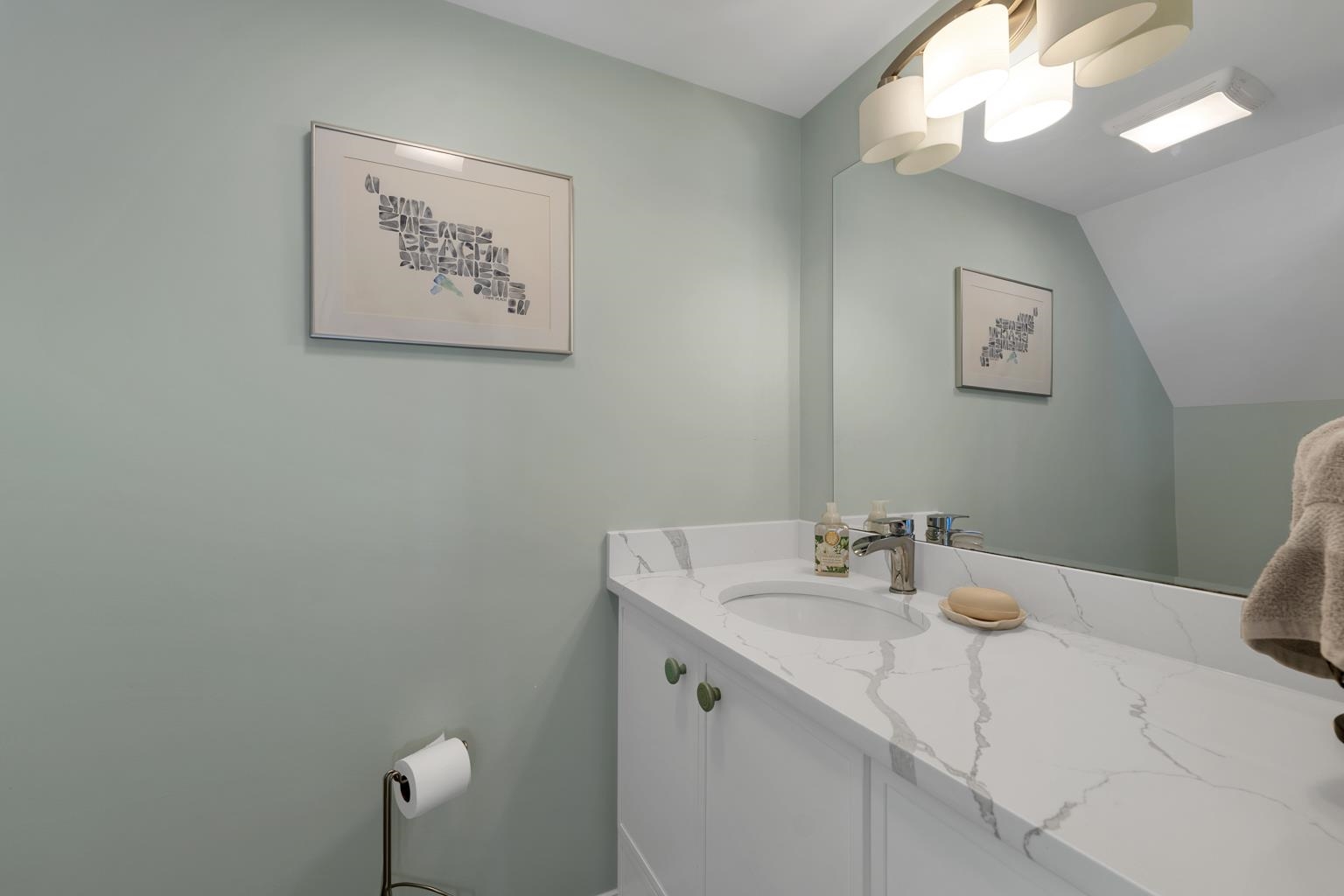 415 High Street Property Photo 18