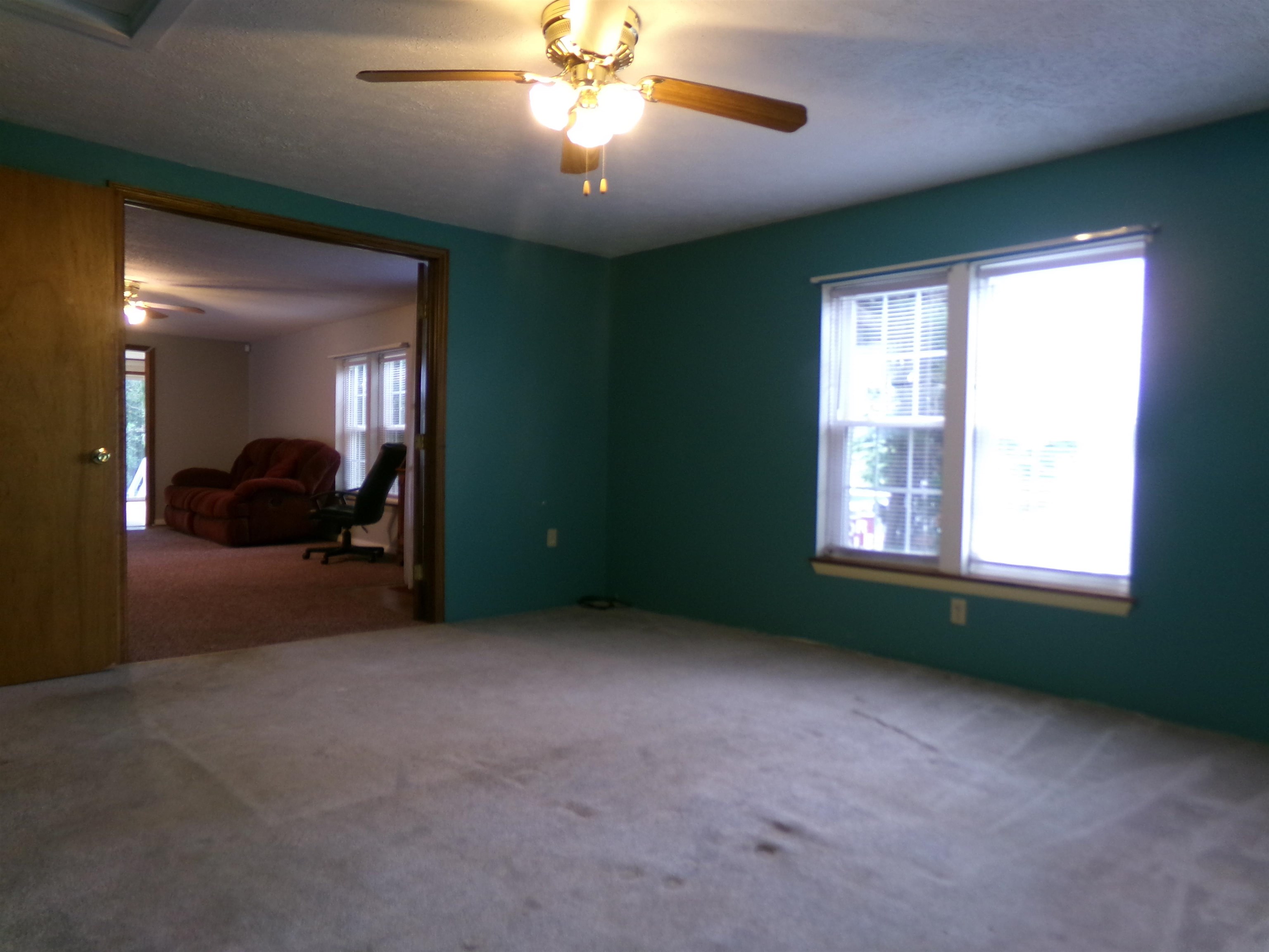 587 St. Albans Road Property Photo 16