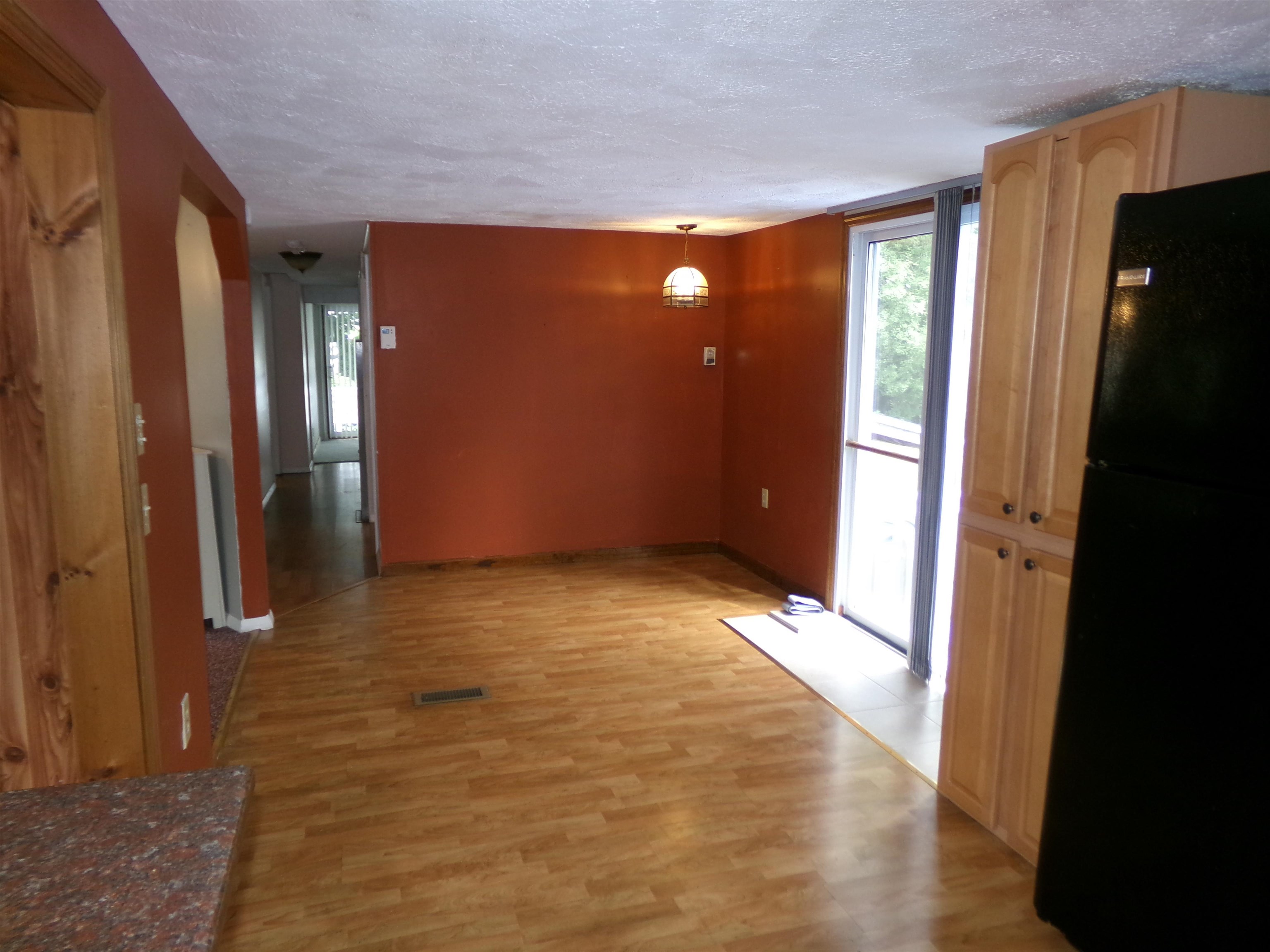 587 St. Albans Road Property Photo 25