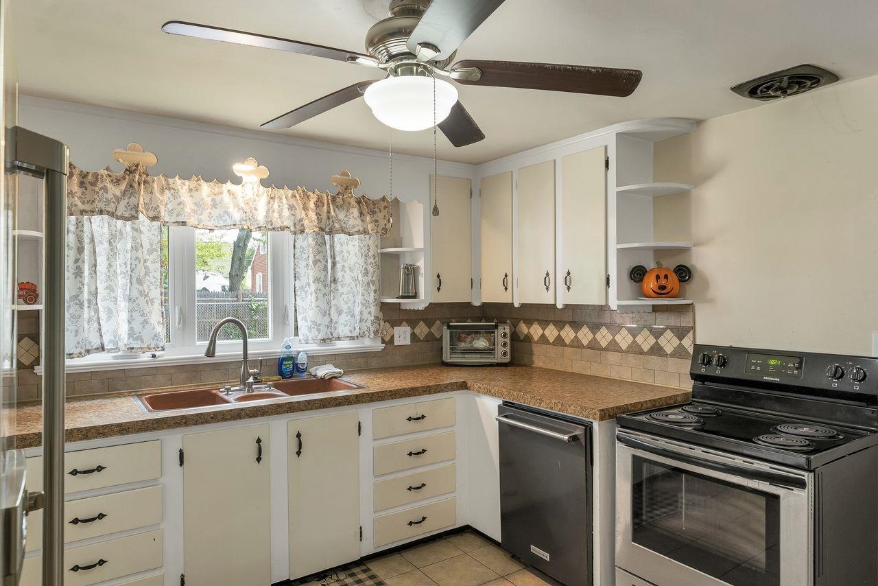 7 Donna Street Property Photo 7