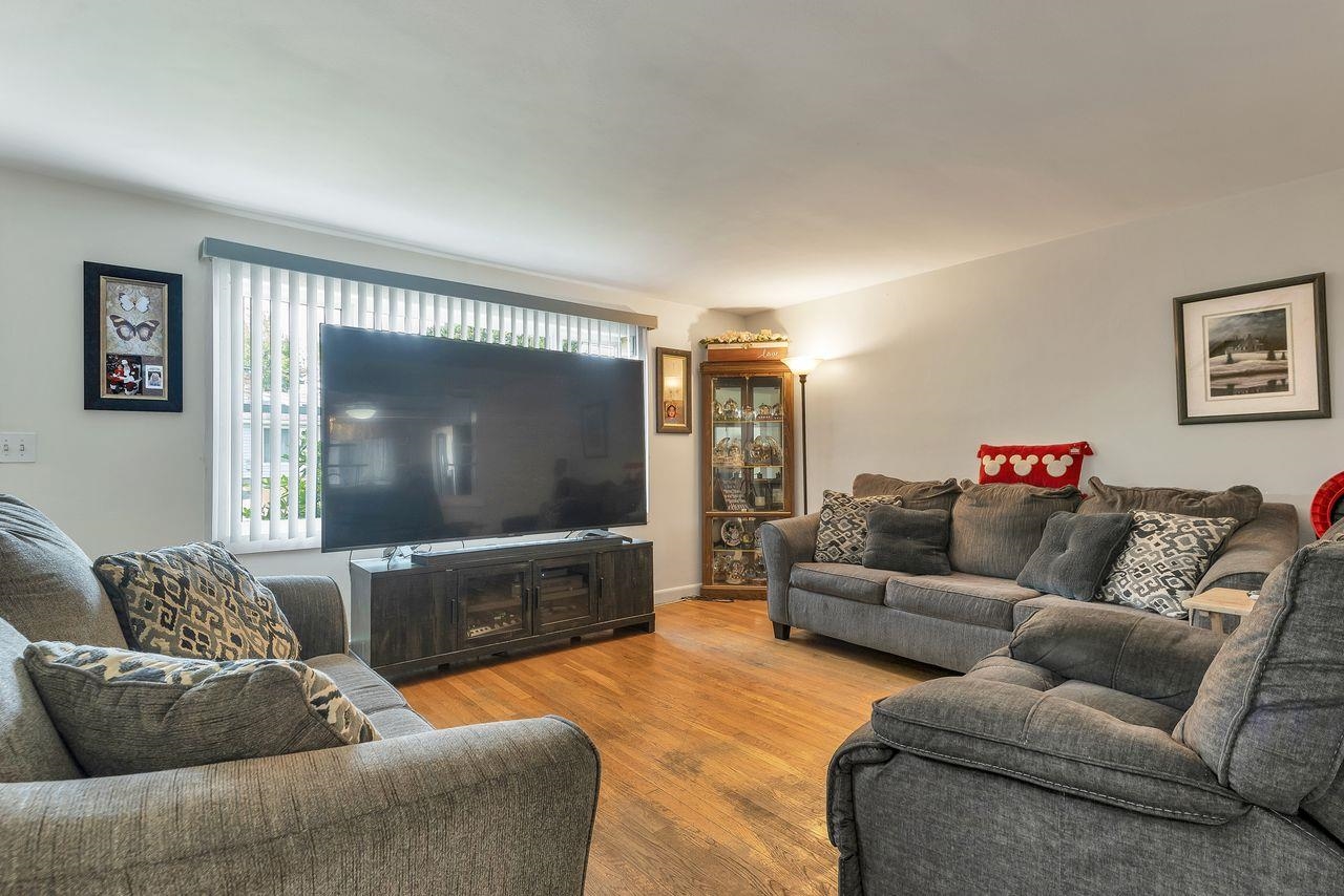 7 Donna Street Property Photo 8