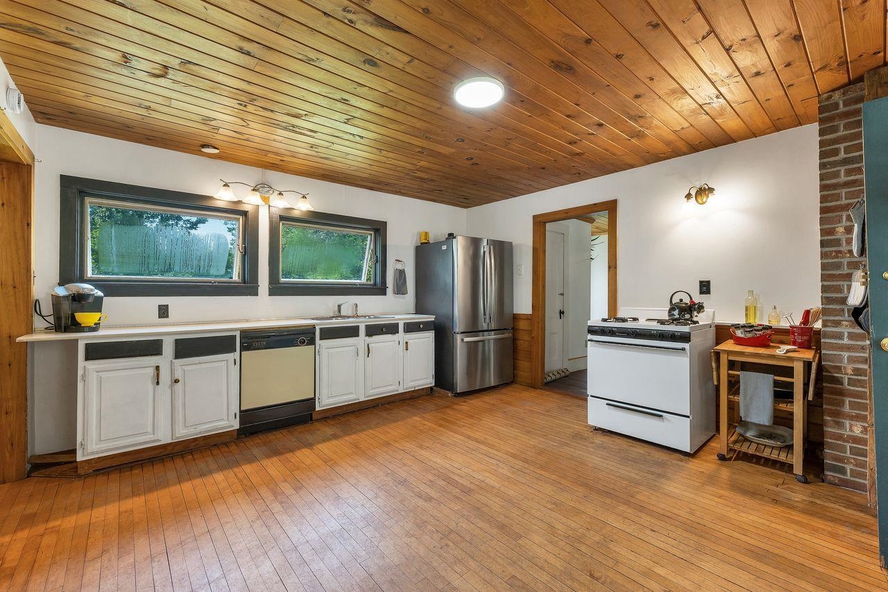 22 East Madison Road Property Photo 12