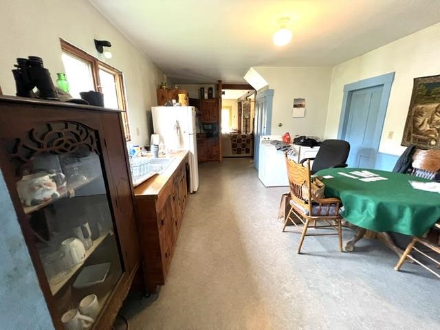 15 Burke Road Property Photo 8