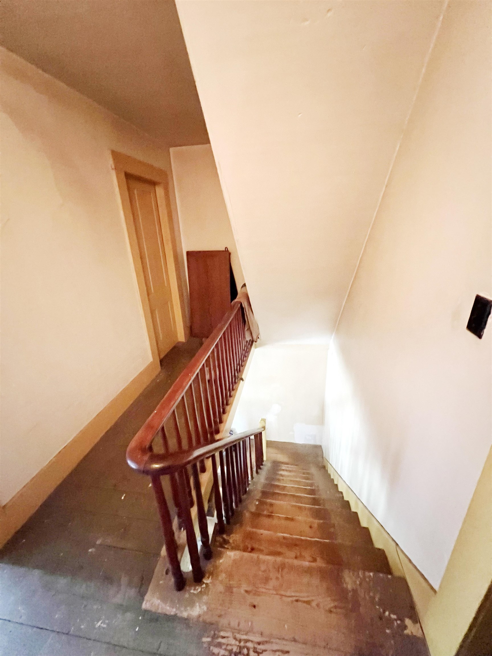 15 Burke Road Property Photo 20