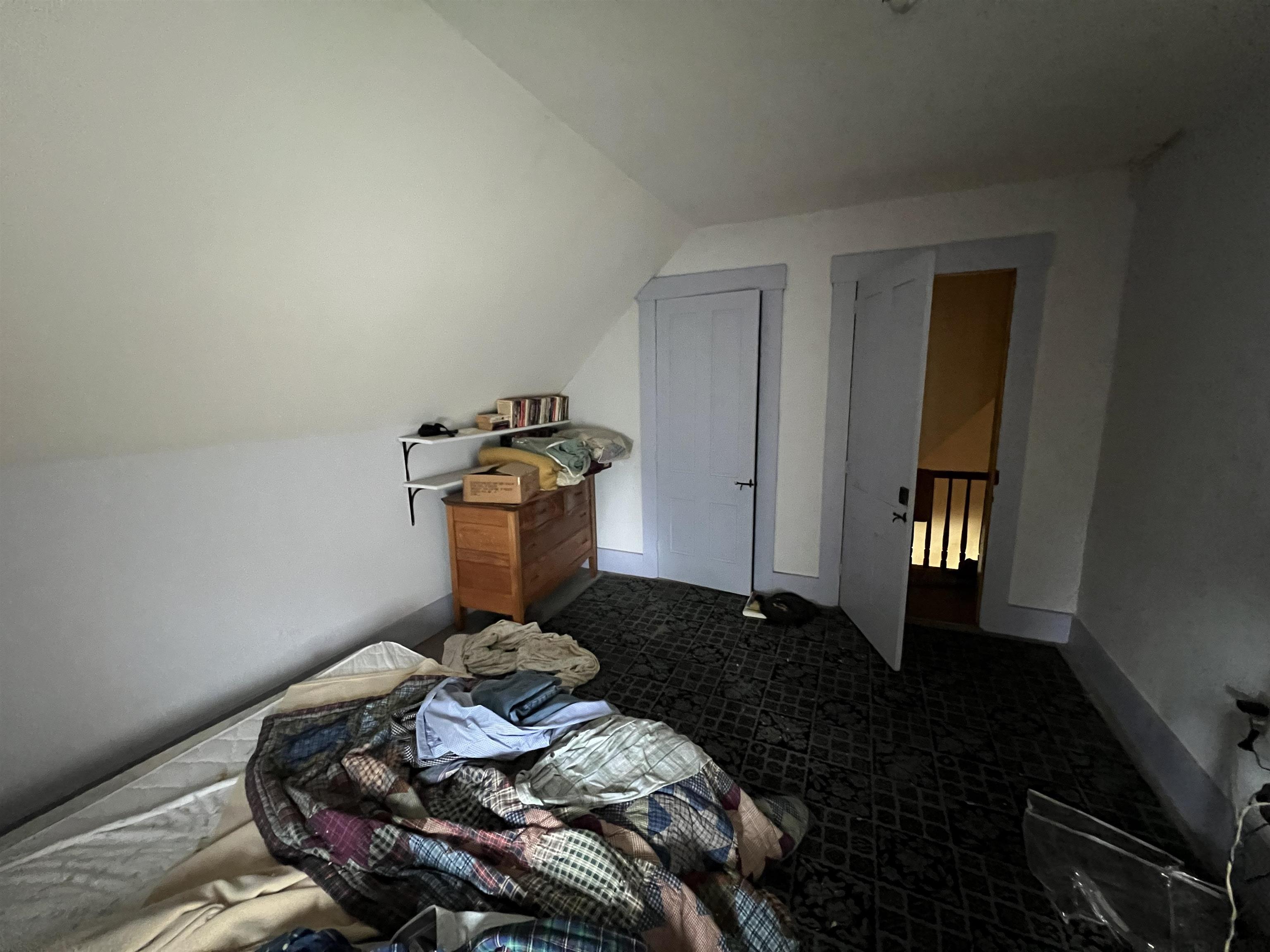 15 Burke Road Property Photo 25