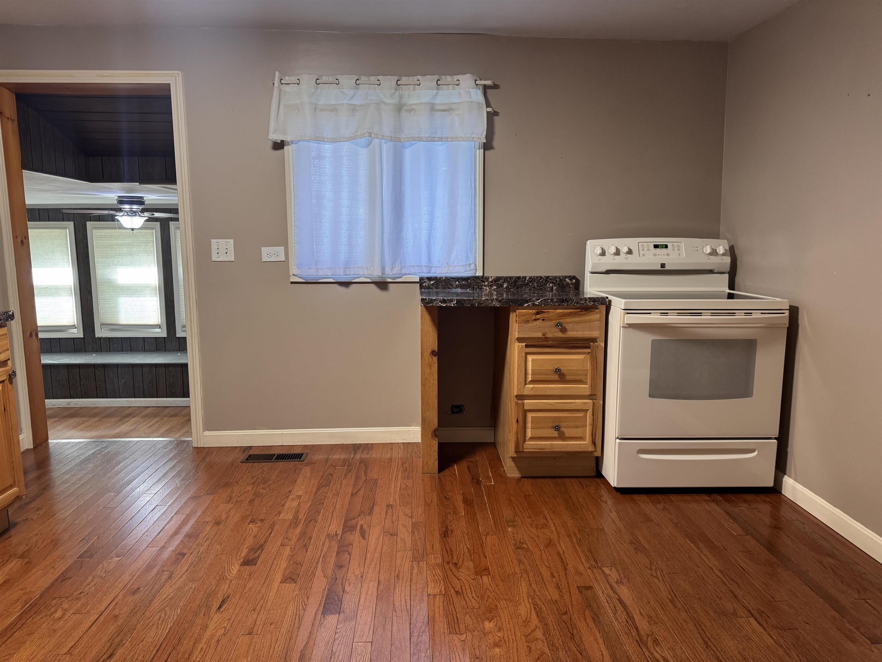 1 Fortune Street Property Photo 6