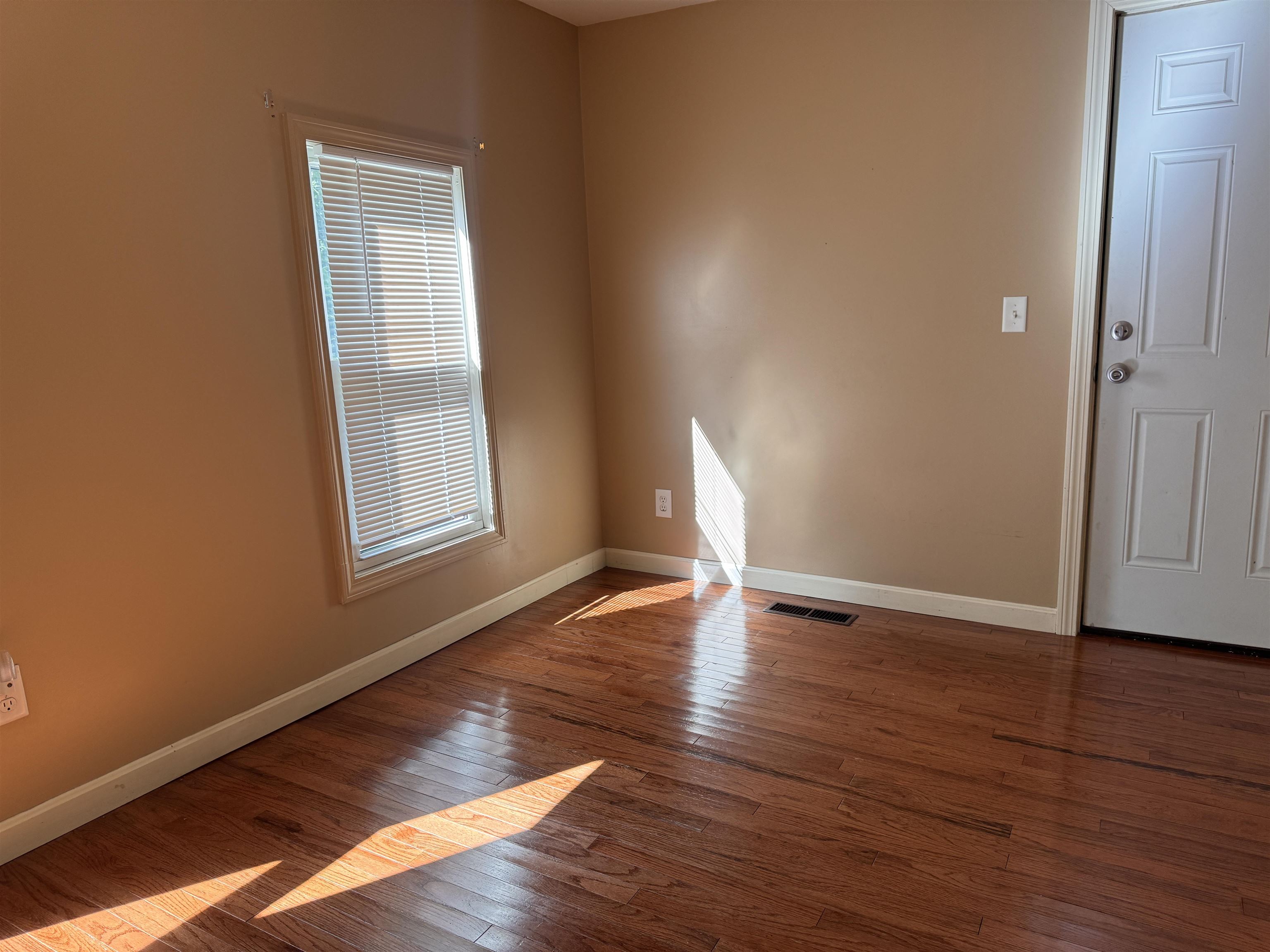 1 Fortune Street Property Photo 13