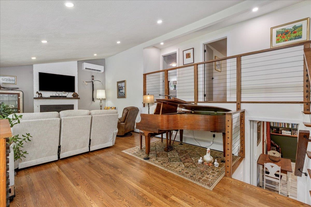 5 Hilltop Road Property Photo 6