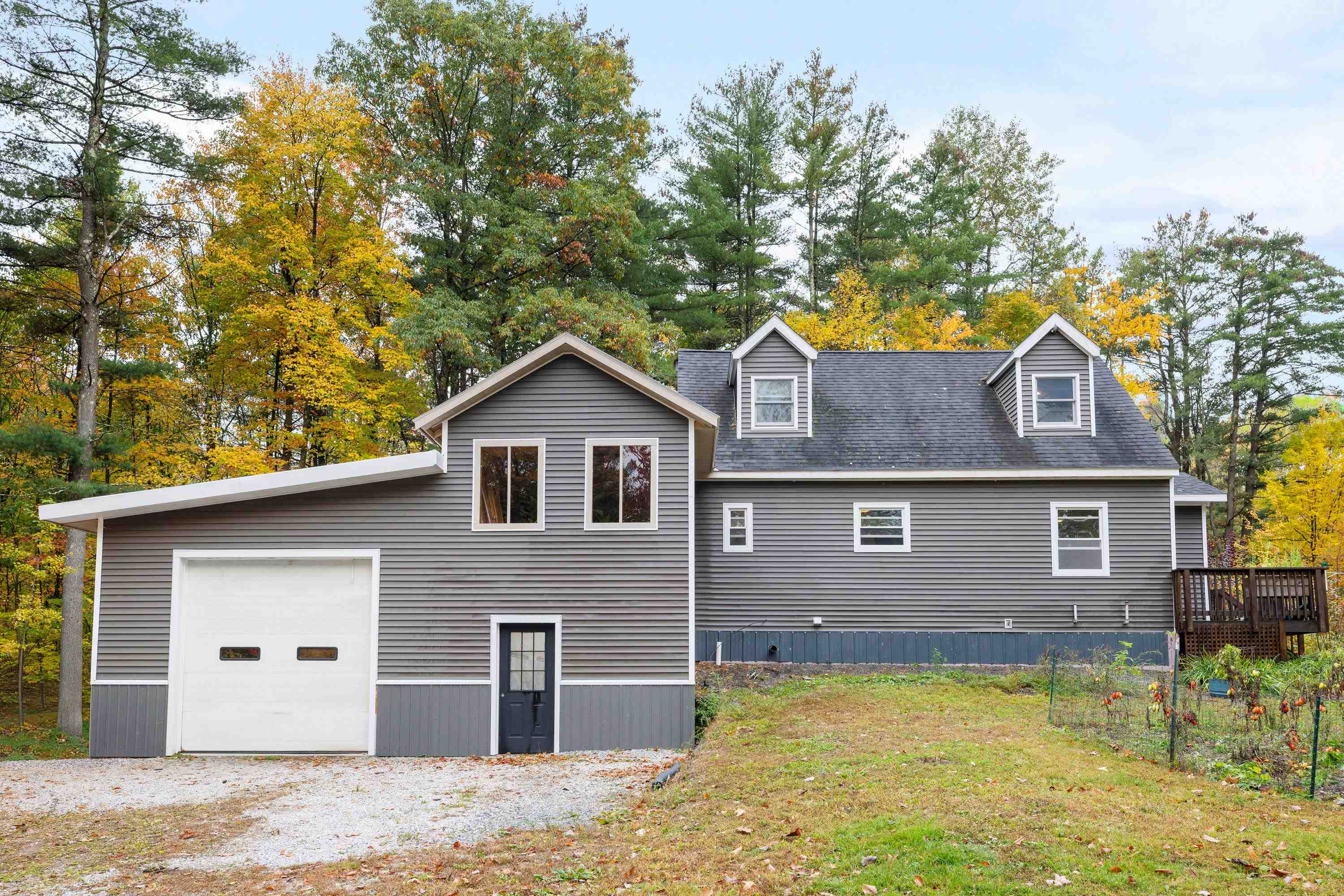 3934 Highbridge Road Property Photo 1