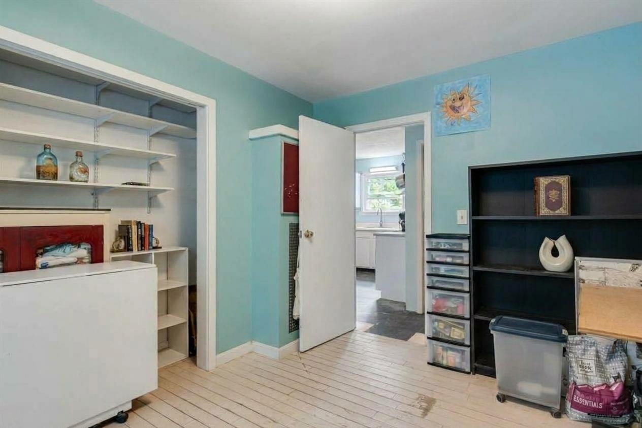 3934 Highbridge Road Property Photo 11