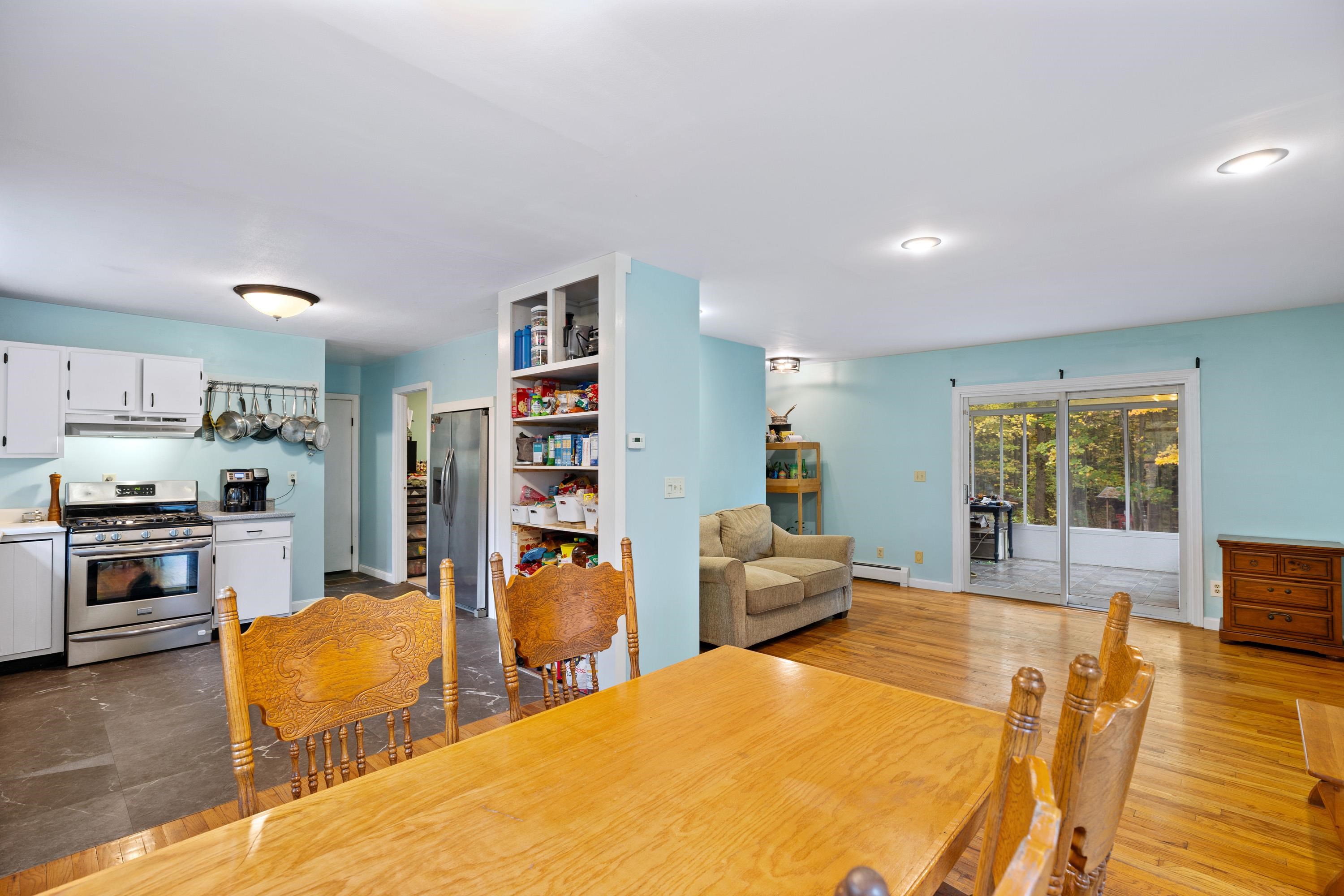 3934 Highbridge Road Property Photo 12