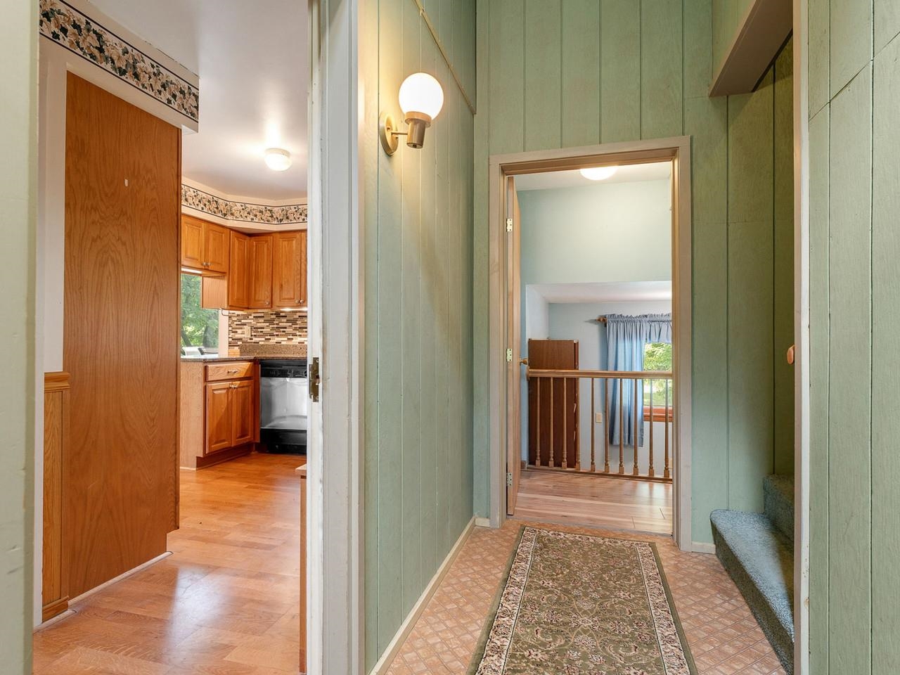 2770 Button Bay Road Property Photo 16