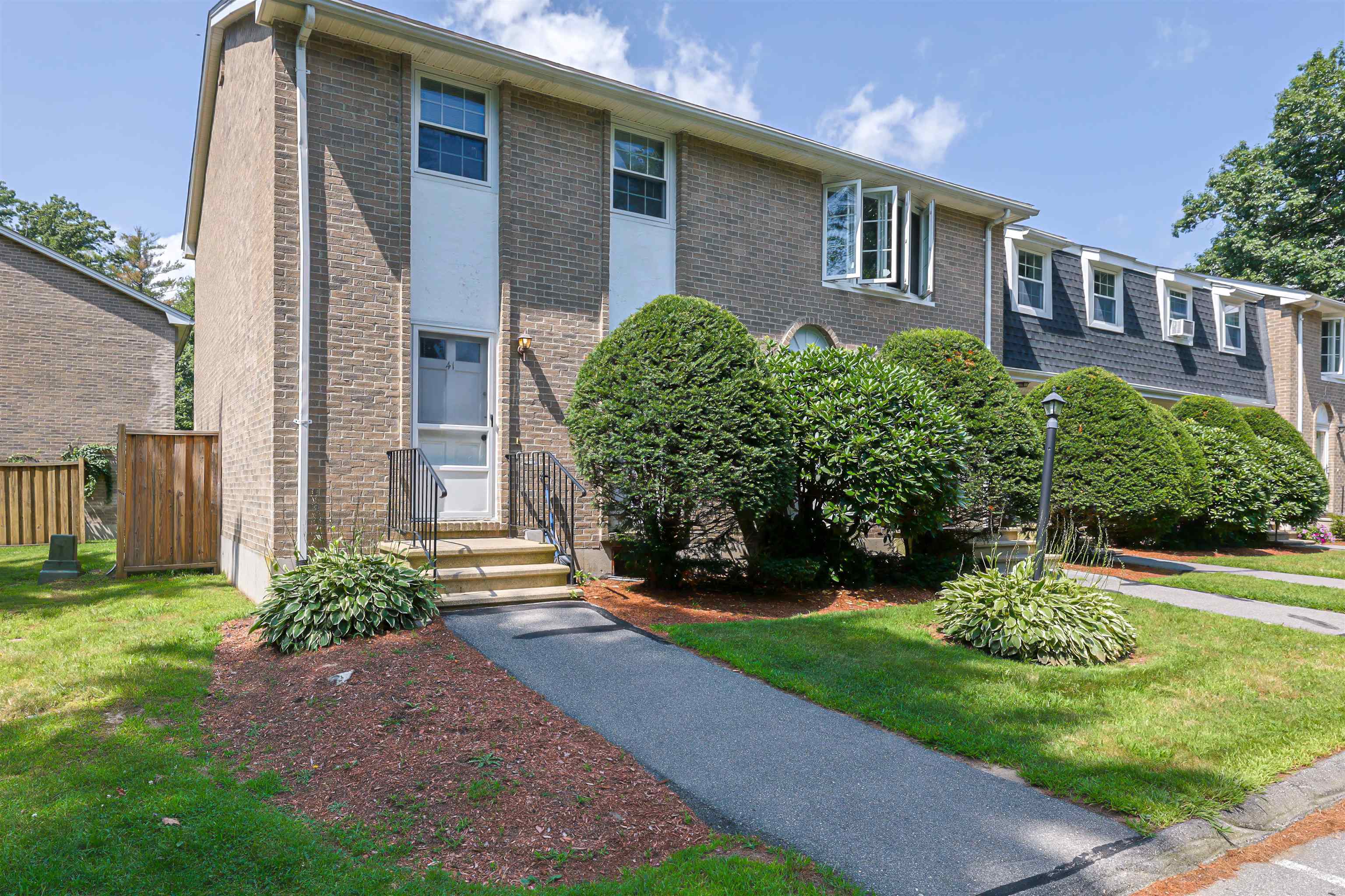 41 Fieldstone Drive Property Photo 1