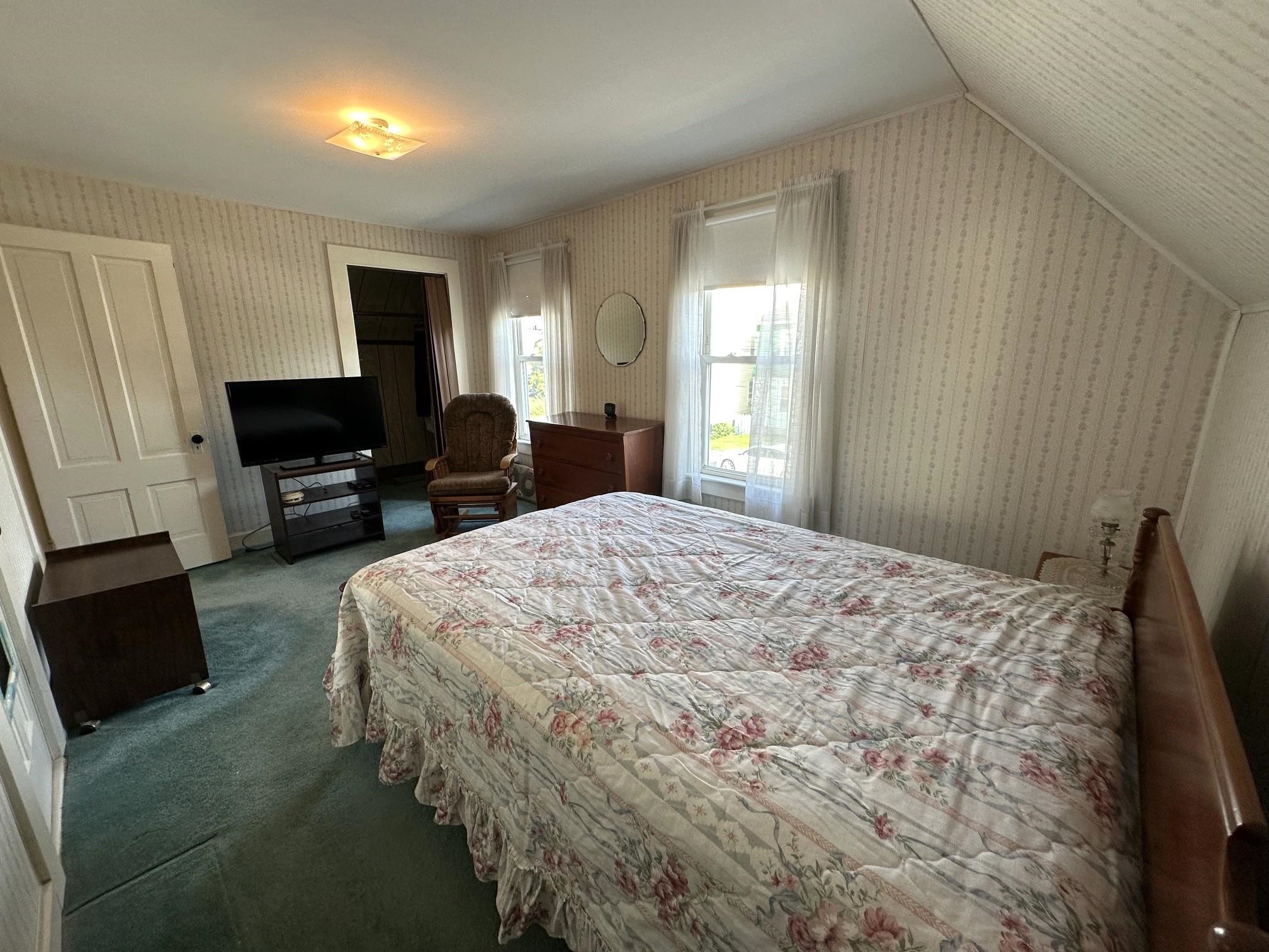 87 Pine Street Property Photo 20