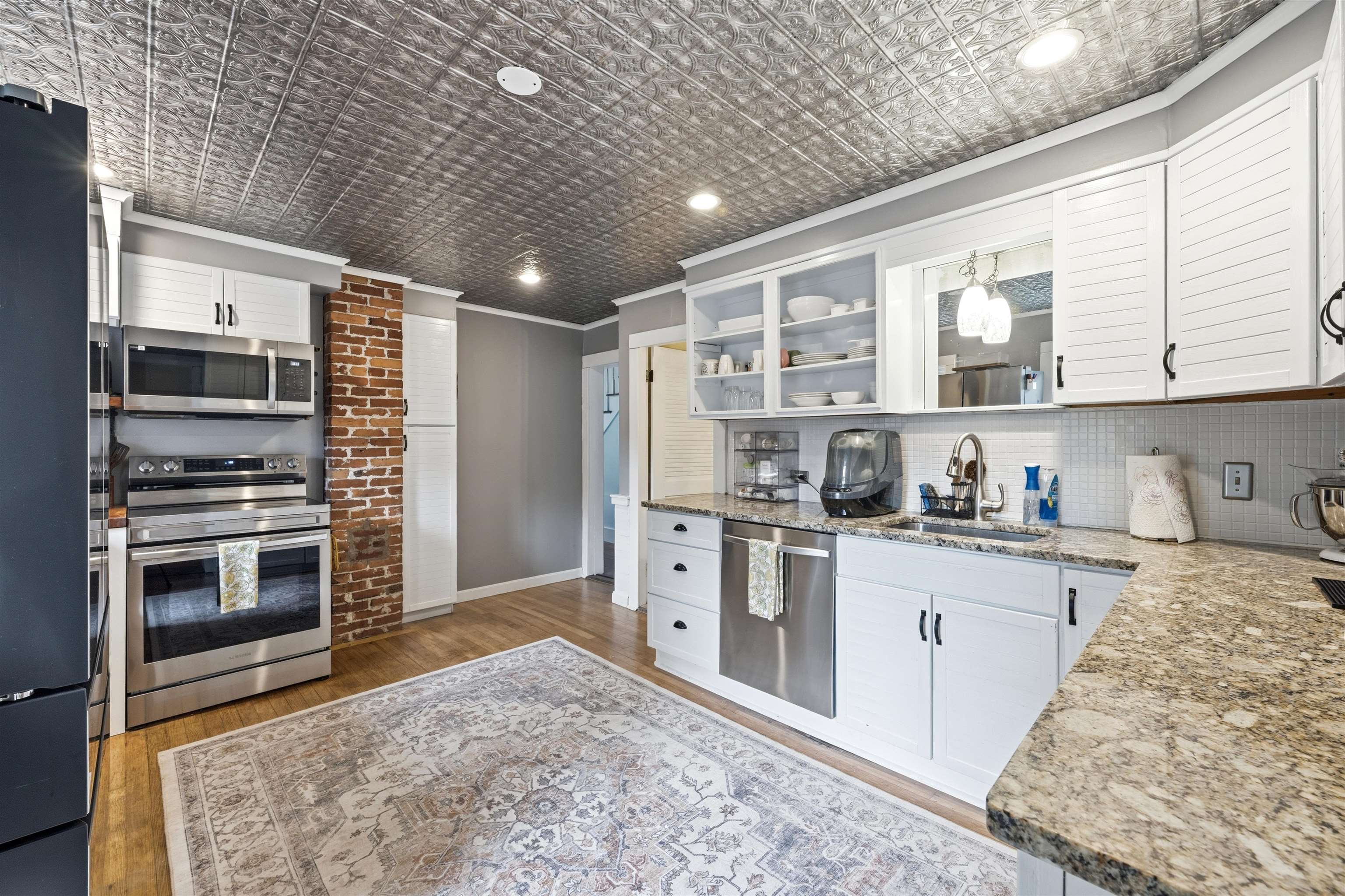 3 Stanwood Avenue Property Photo 8
