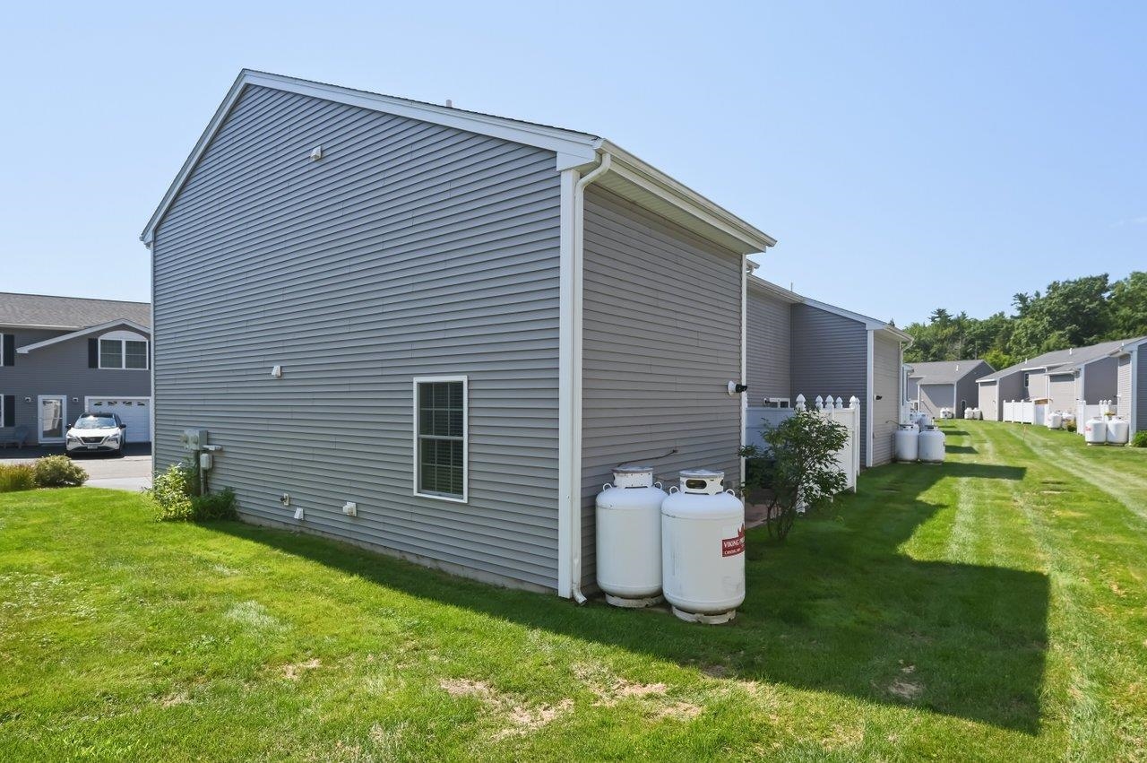 13 Bruins Lane Property Photo 10