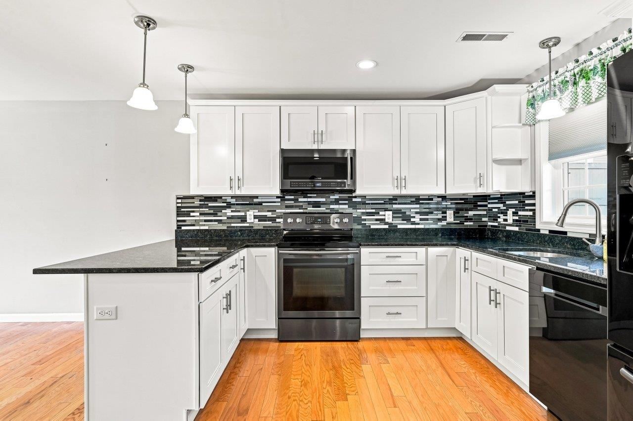 13 Bruins Lane Property Photo 18