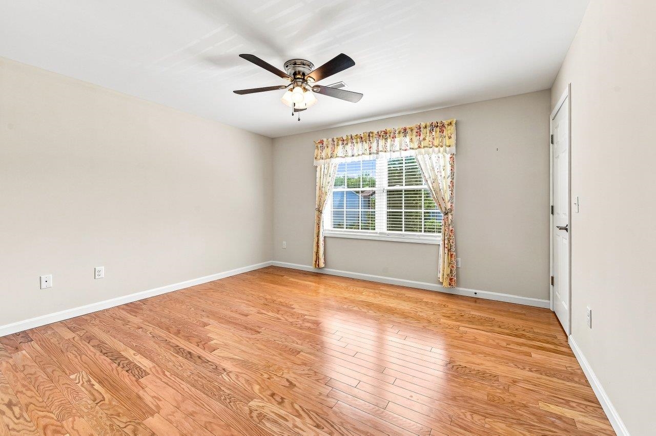 13 Bruins Lane Property Photo 35