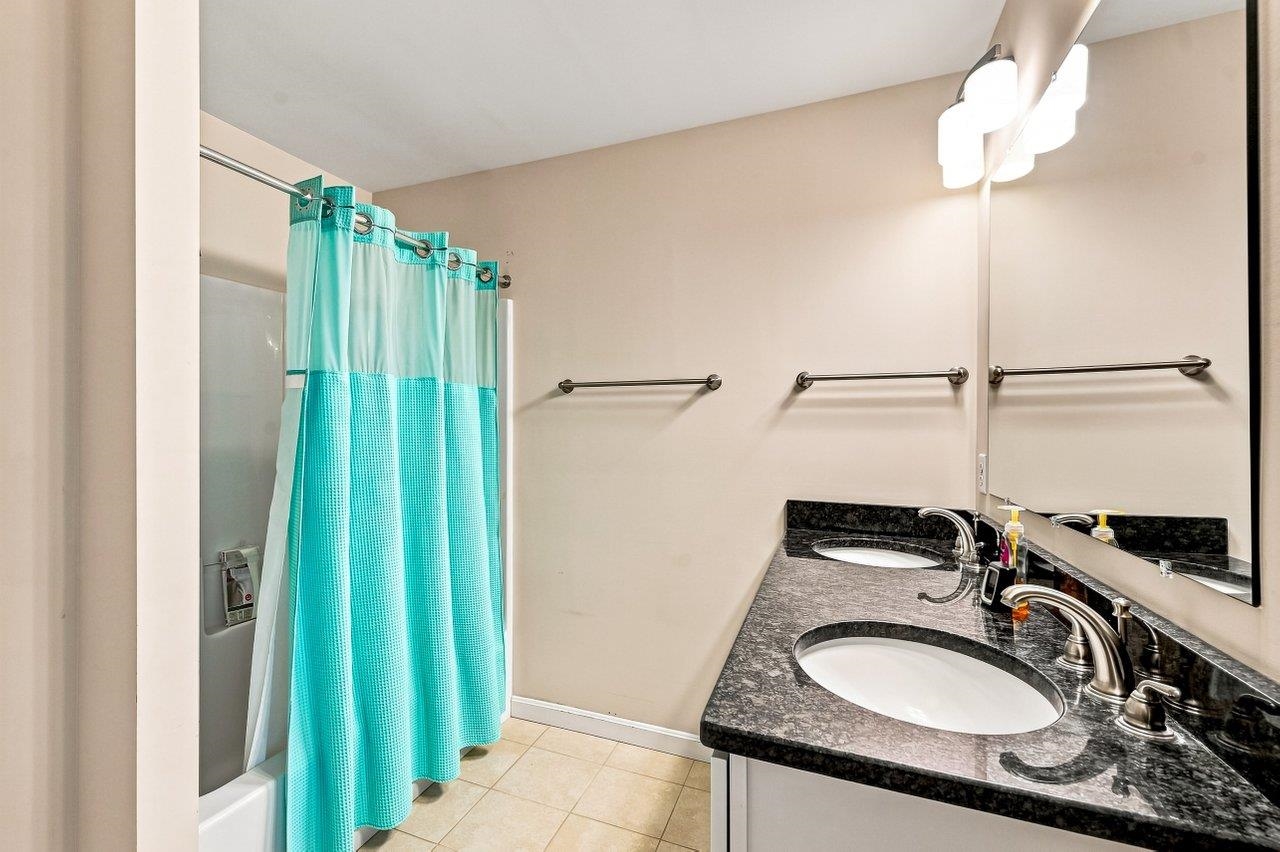 13 Bruins Lane Property Photo 40